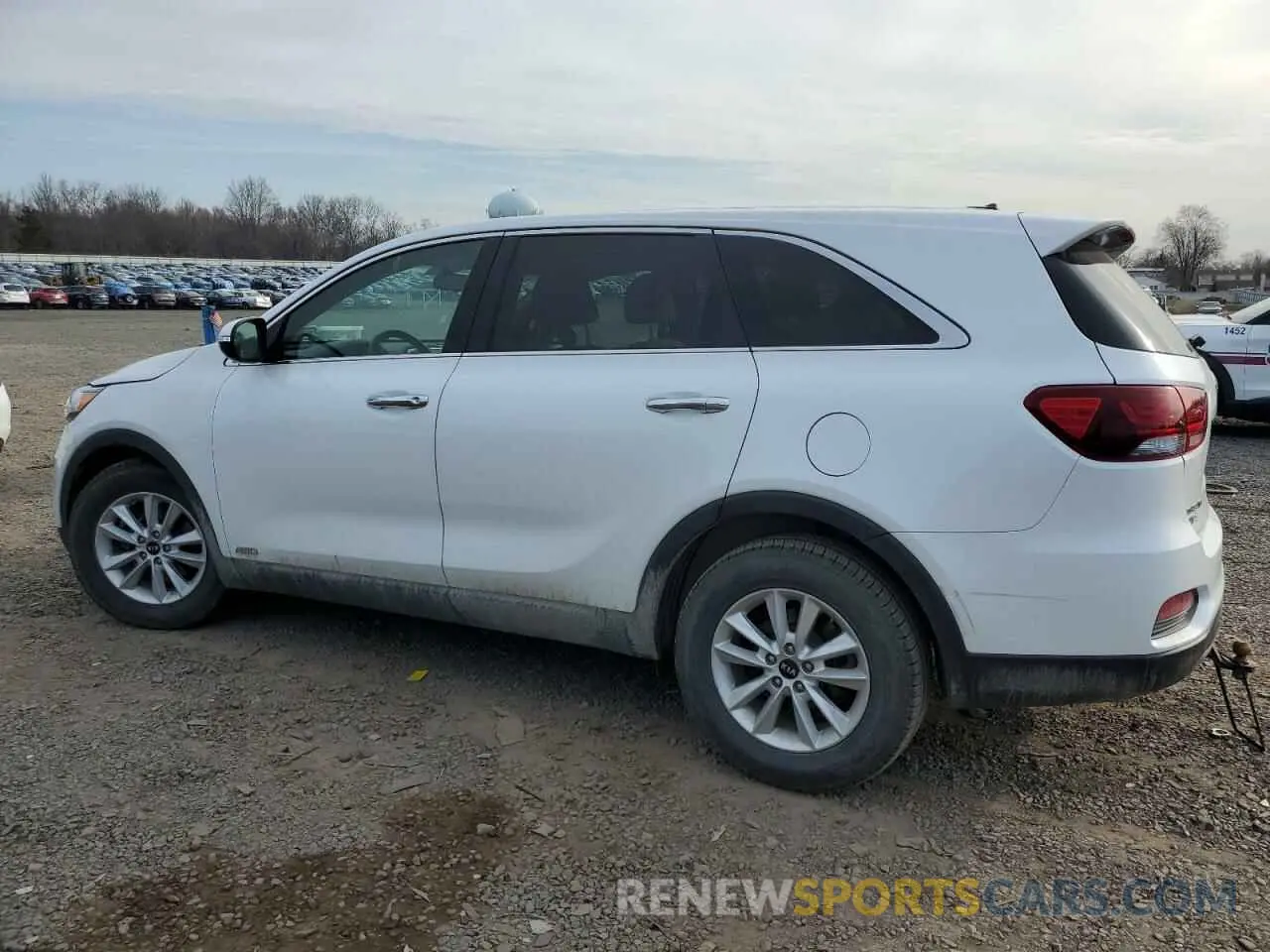 2 Photograph of a damaged car 5XYPGDA5XKG506332 KIA SORENTO 2019