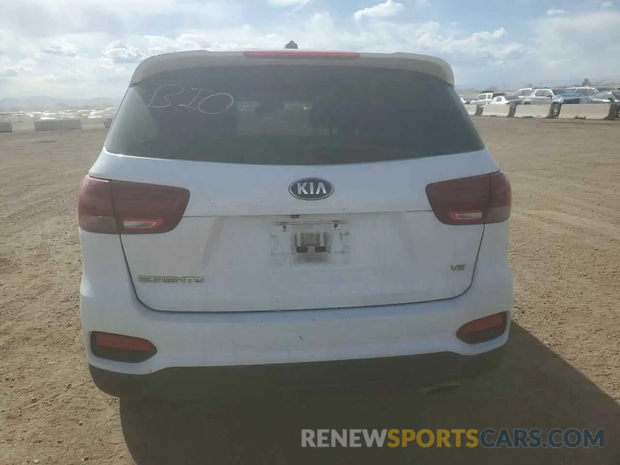 6 Photograph of a damaged car 5XYPGDA5XKG545499 KIA SORENTO 2019