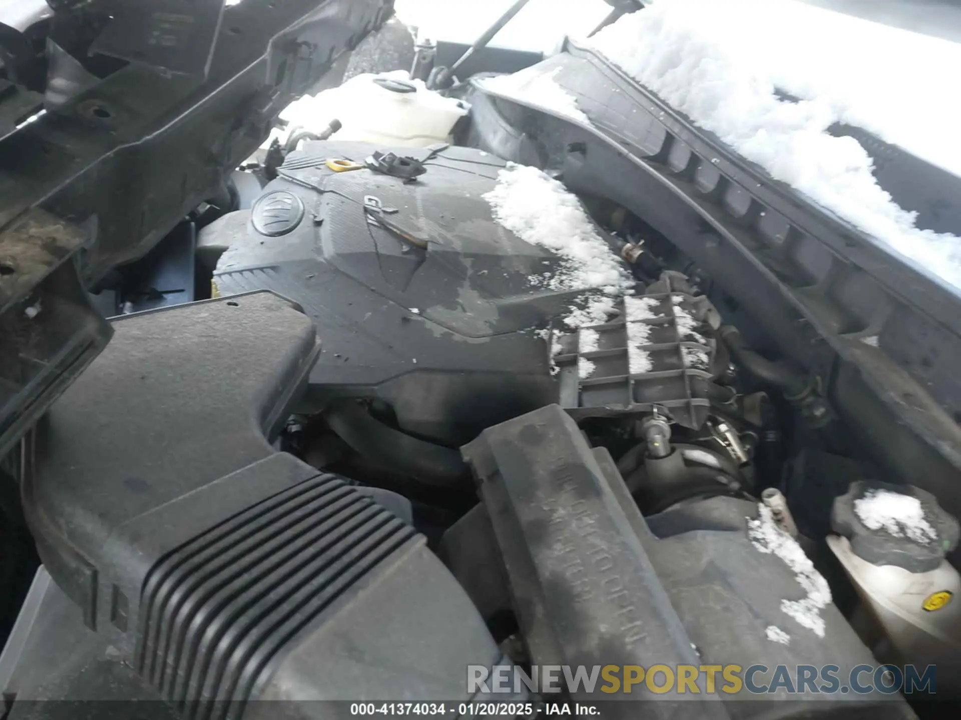 10 Photograph of a damaged car 5XYPGDA5XKG558947 KIA SORENTO 2019