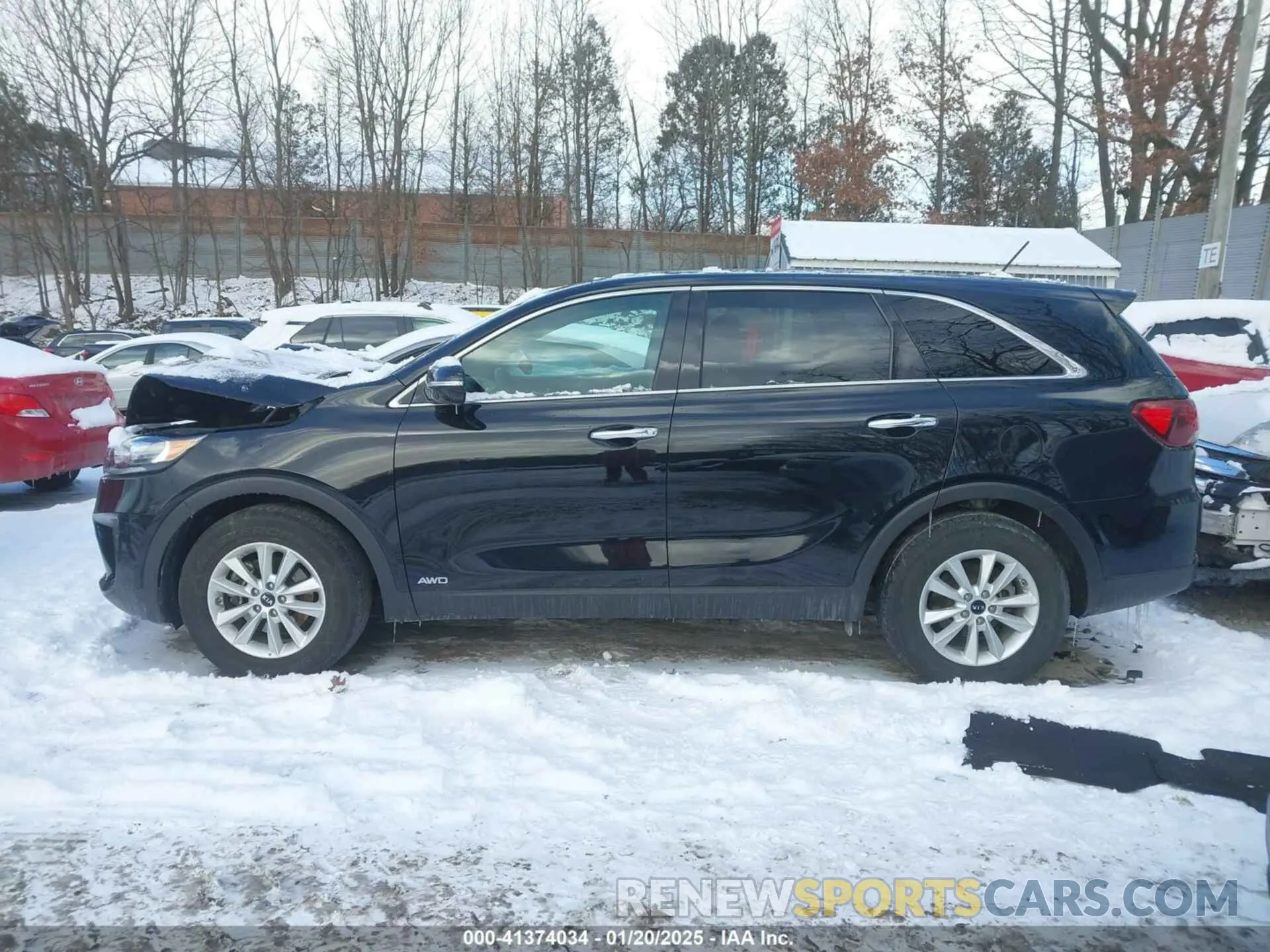 15 Photograph of a damaged car 5XYPGDA5XKG558947 KIA SORENTO 2019