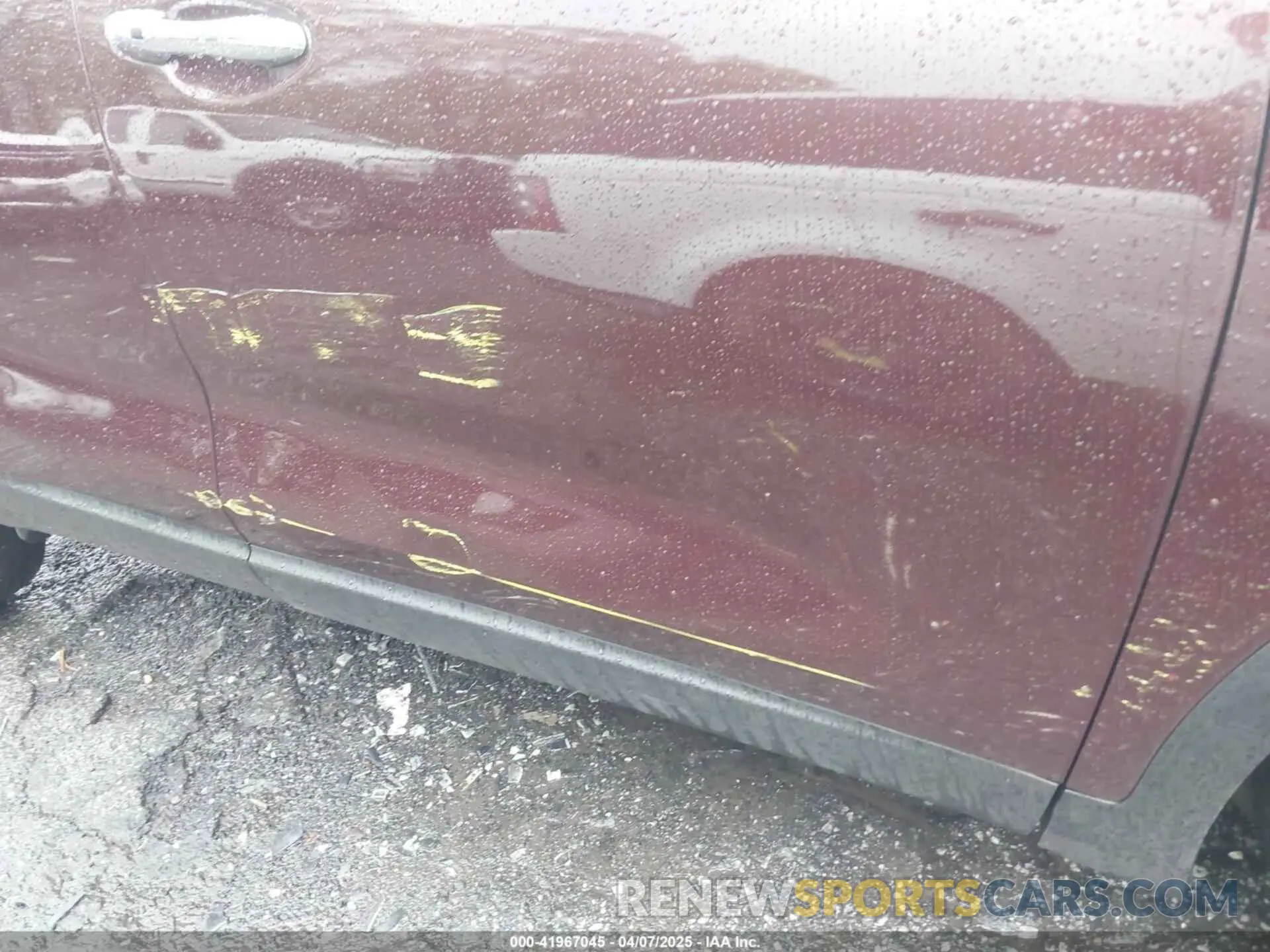 17 Photograph of a damaged car 5XYPH4A50KG473449 KIA SORENTO 2019