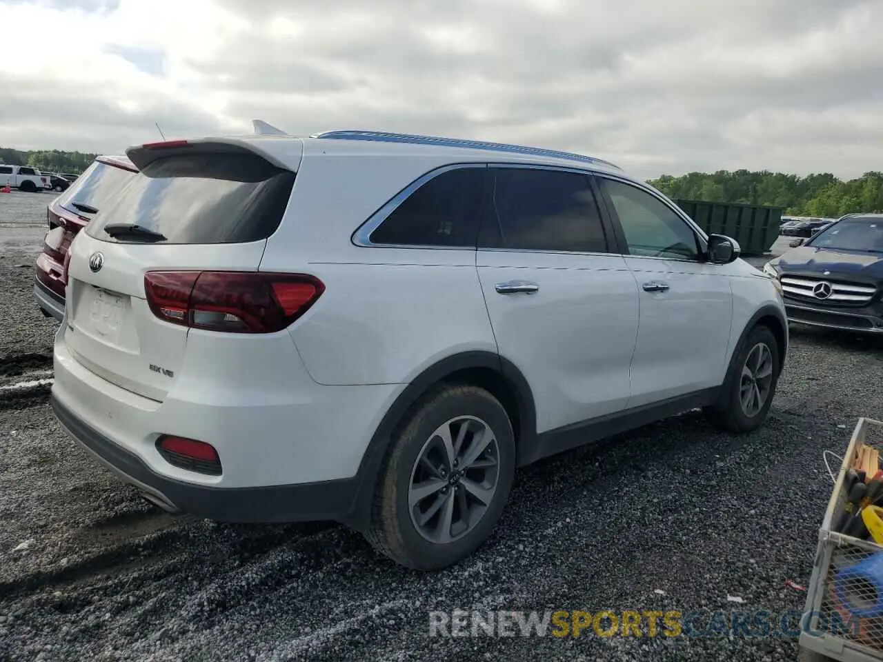 3 Photograph of a damaged car 5XYPH4A50KG501119 KIA SORENTO 2019
