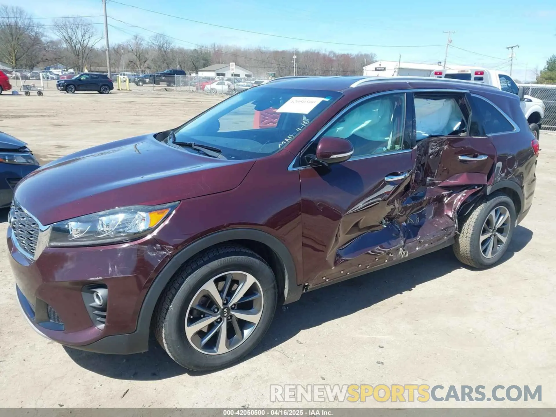6 Photograph of a damaged car 5XYPH4A50KG512914 KIA SORENTO 2019