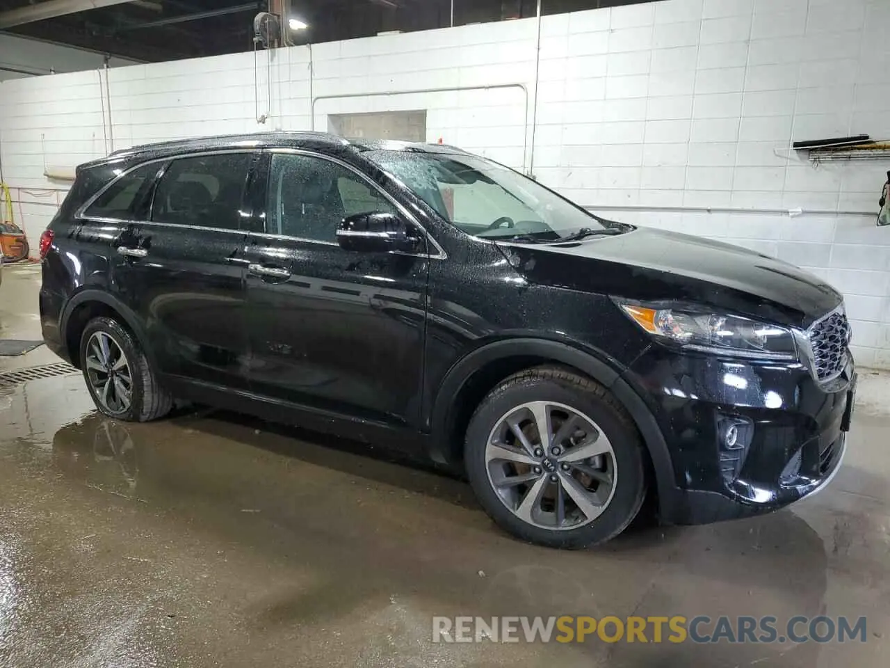 4 Photograph of a damaged car 5XYPH4A50KG515490 KIA SORENTO 2019