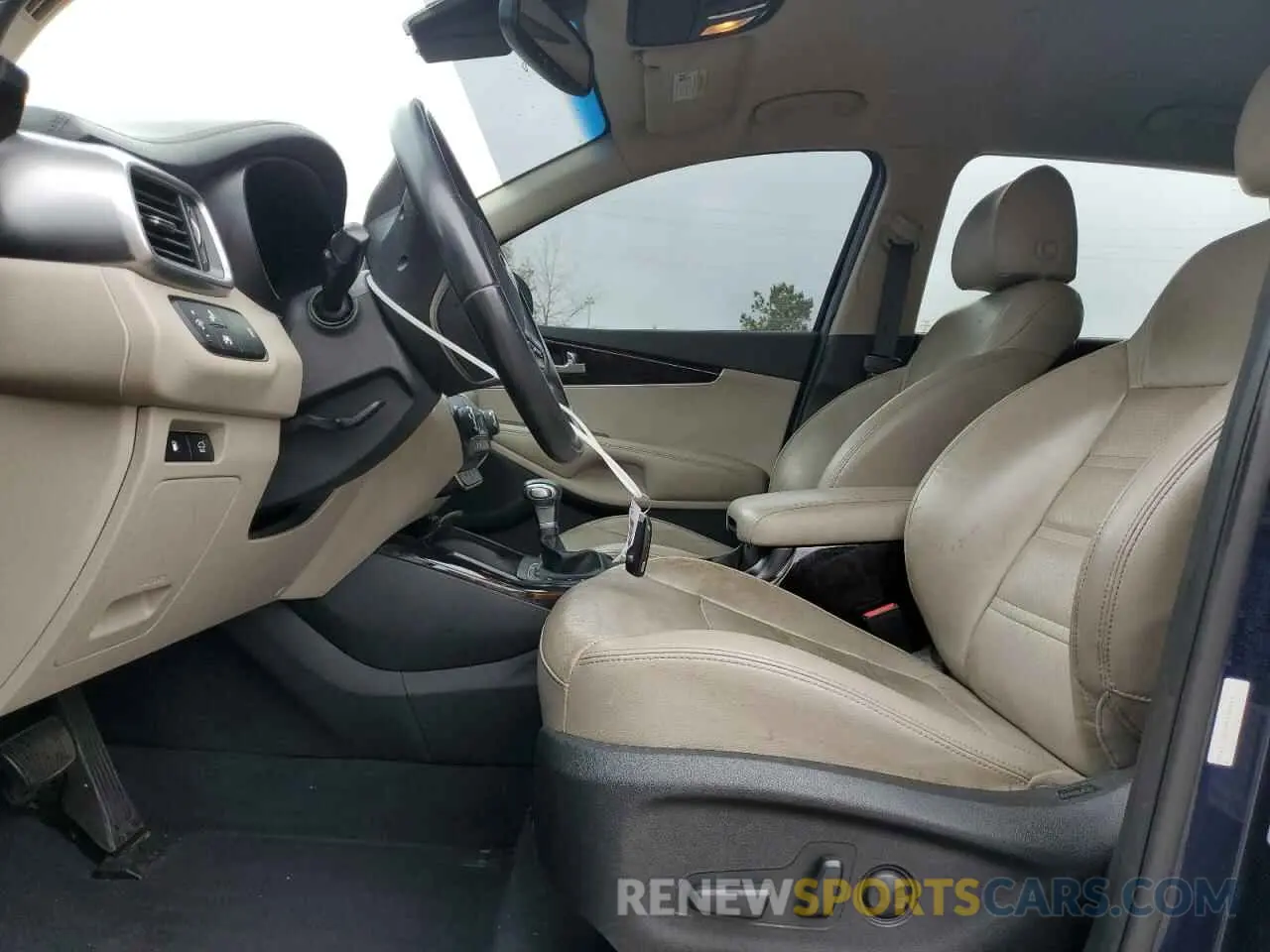 7 Photograph of a damaged car 5XYPH4A51KG471418 KIA SORENTO 2019