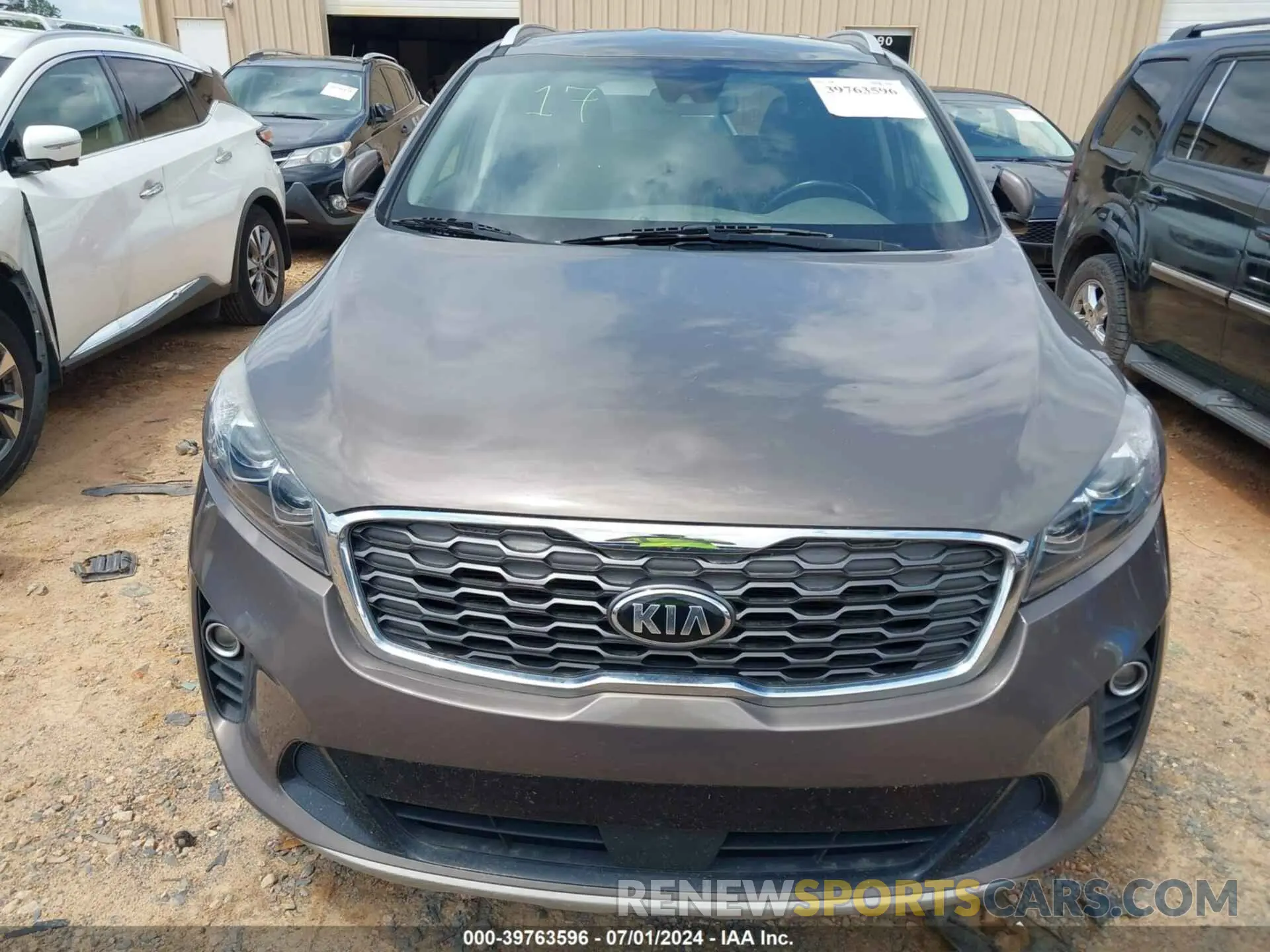 12 Photograph of a damaged car 5XYPH4A52KG532050 KIA SORENTO 2019