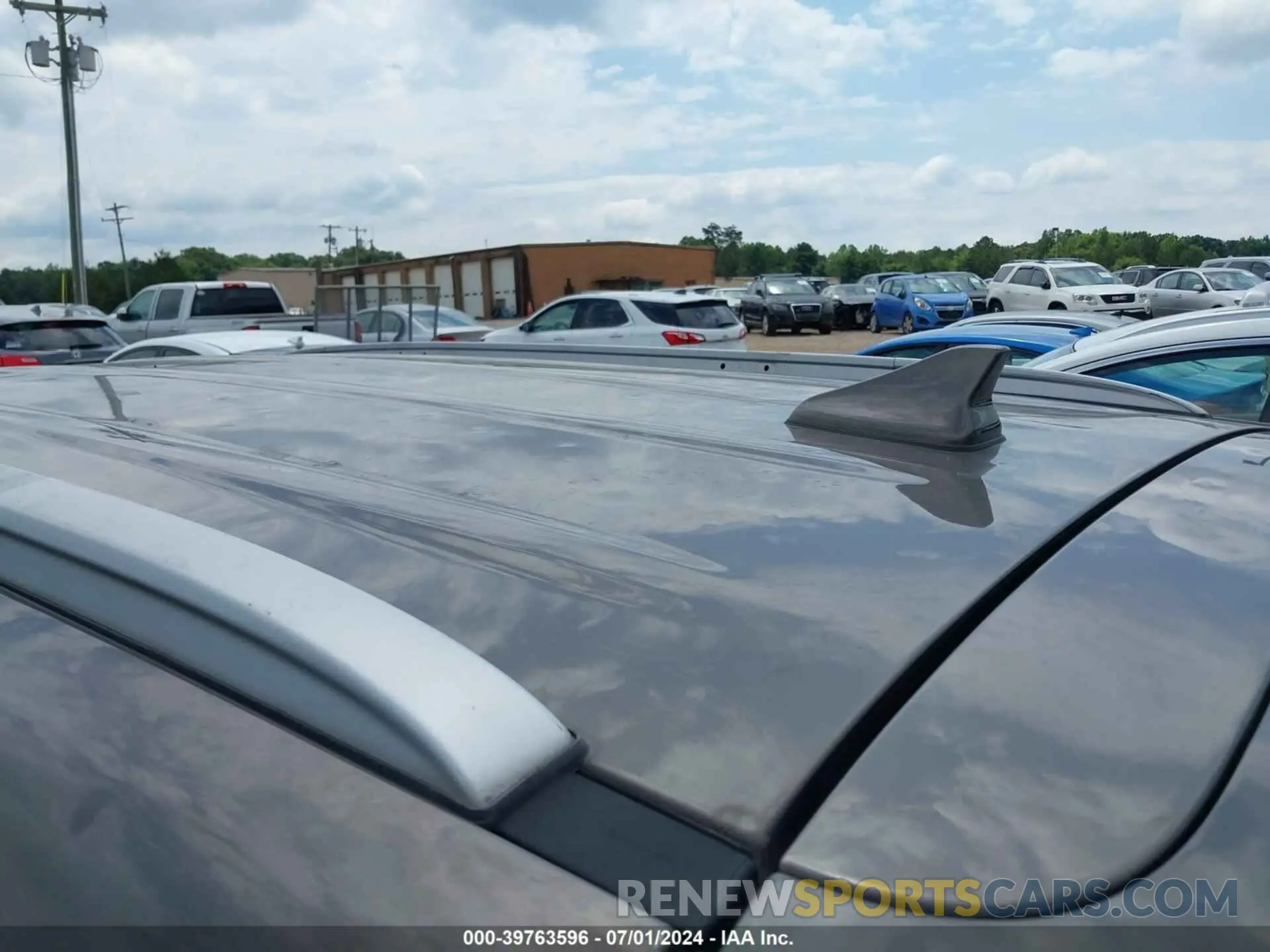 19 Photograph of a damaged car 5XYPH4A52KG532050 KIA SORENTO 2019