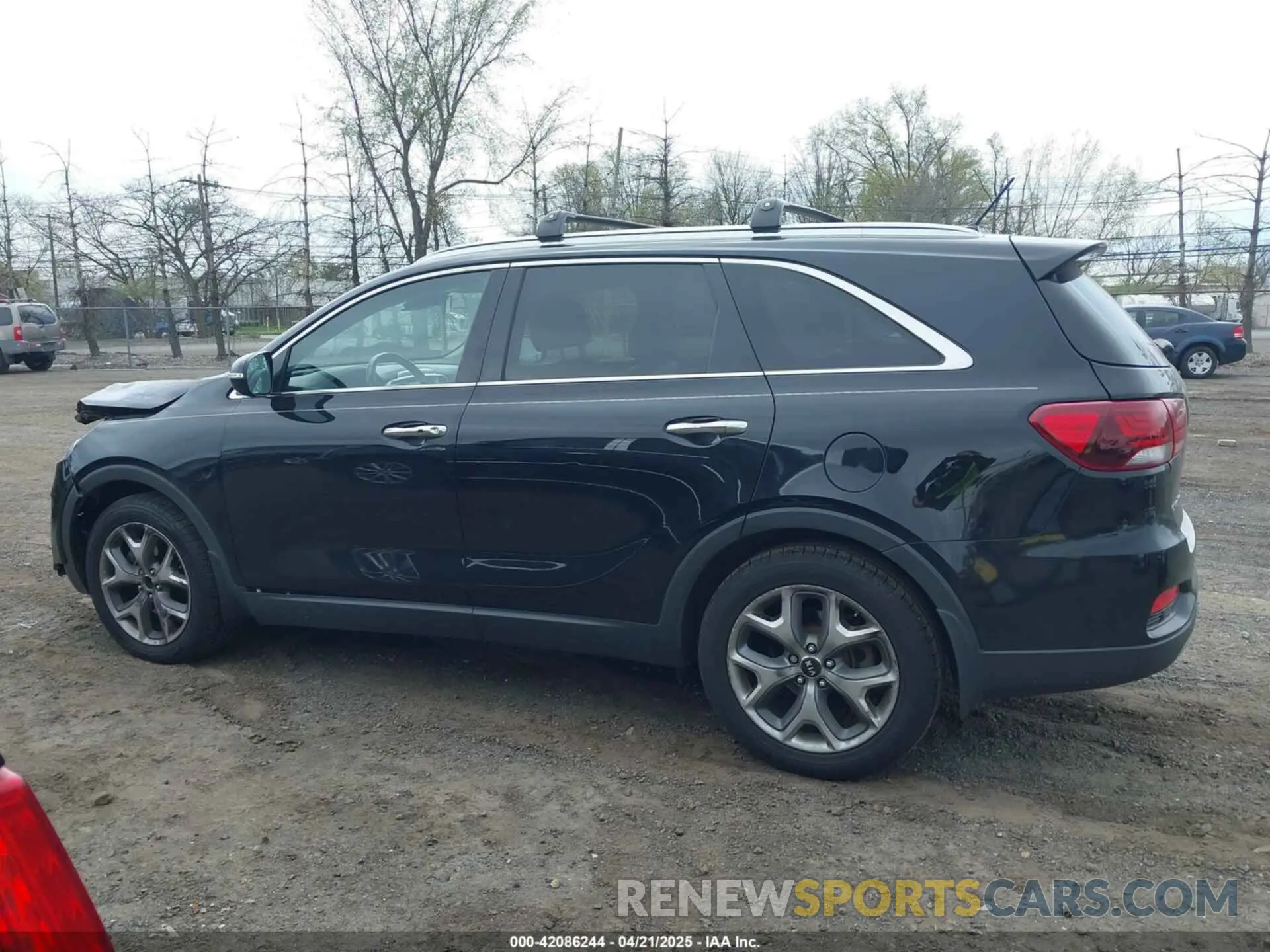 14 Photograph of a damaged car 5XYPH4A52KG608642 KIA SORENTO 2019