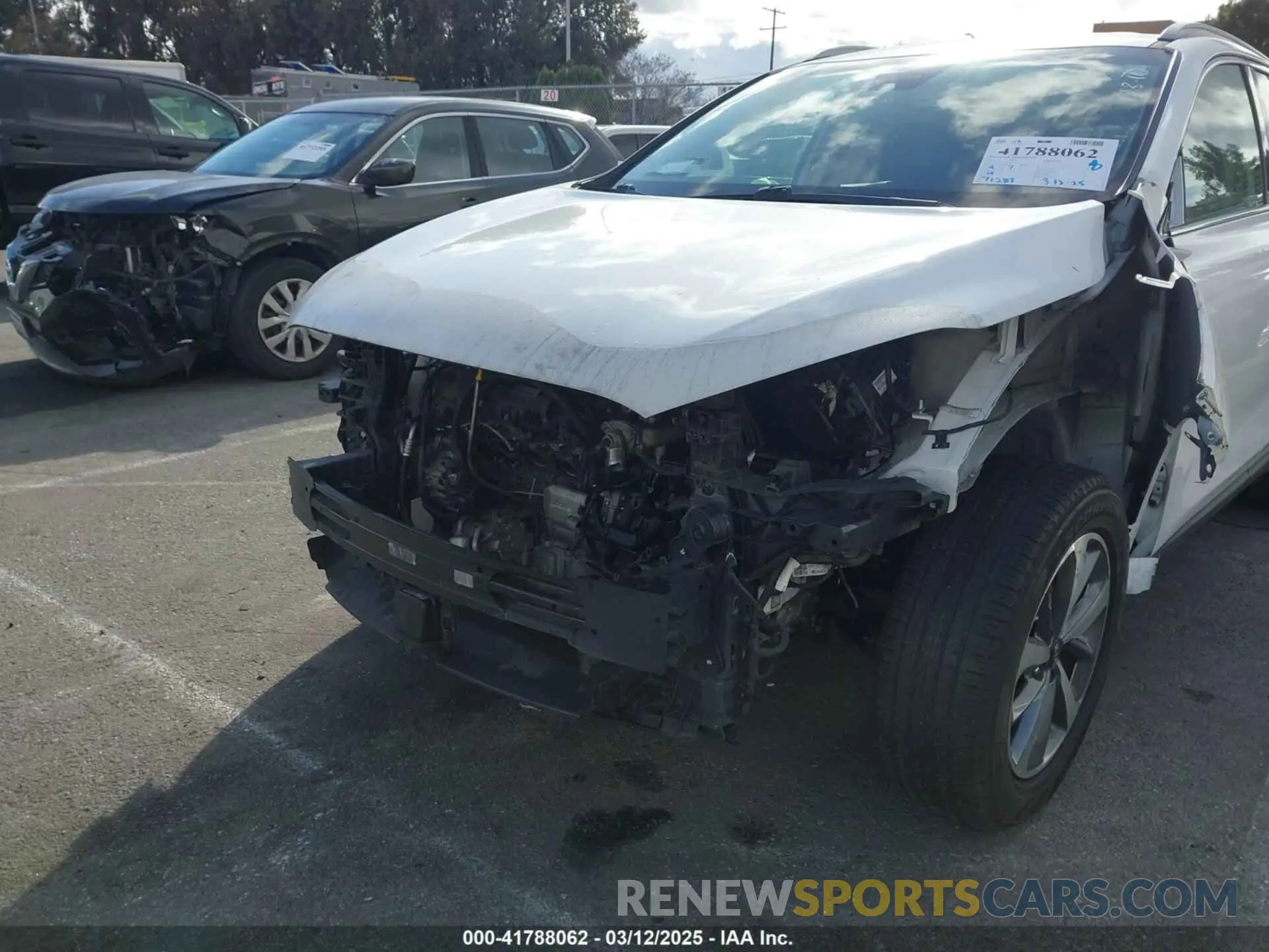 6 Photograph of a damaged car 5XYPH4A53KG504421 KIA SORENTO 2019