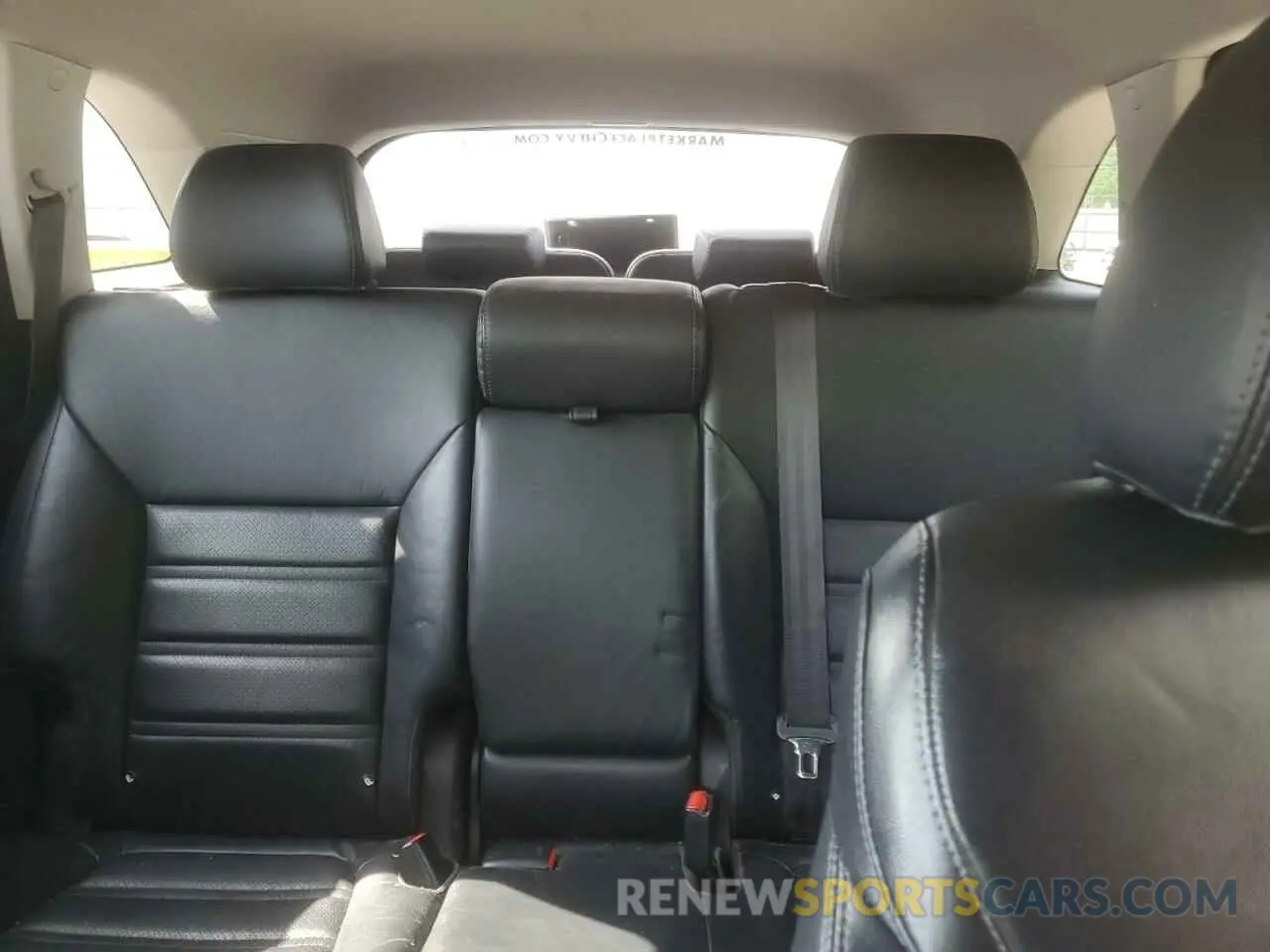 10 Photograph of a damaged car 5XYPH4A54KG532678 KIA SORENTO 2019