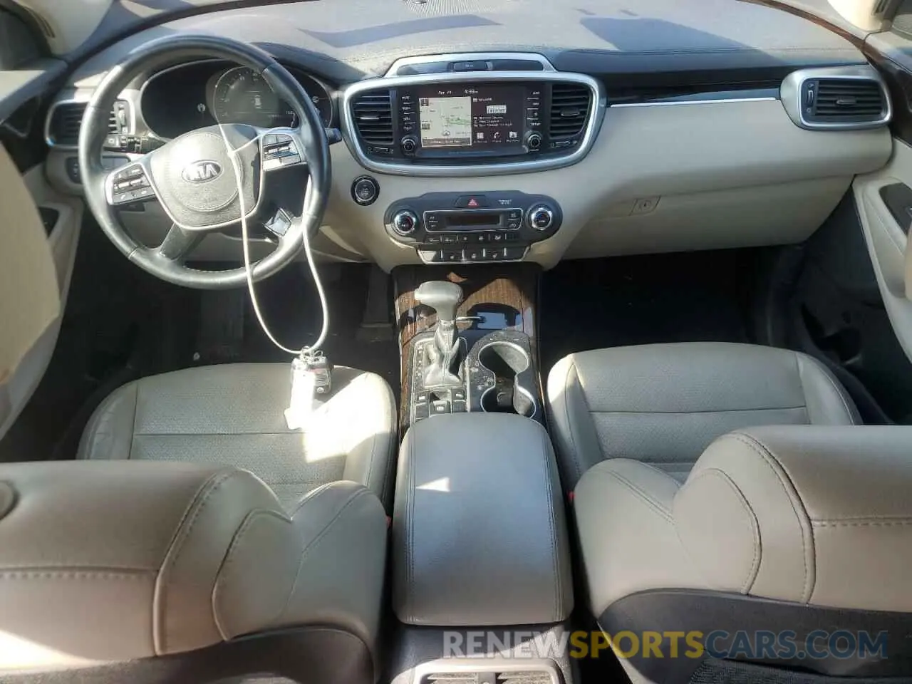 8 Photograph of a damaged car 5XYPH4A55KG466464 KIA SORENTO 2019