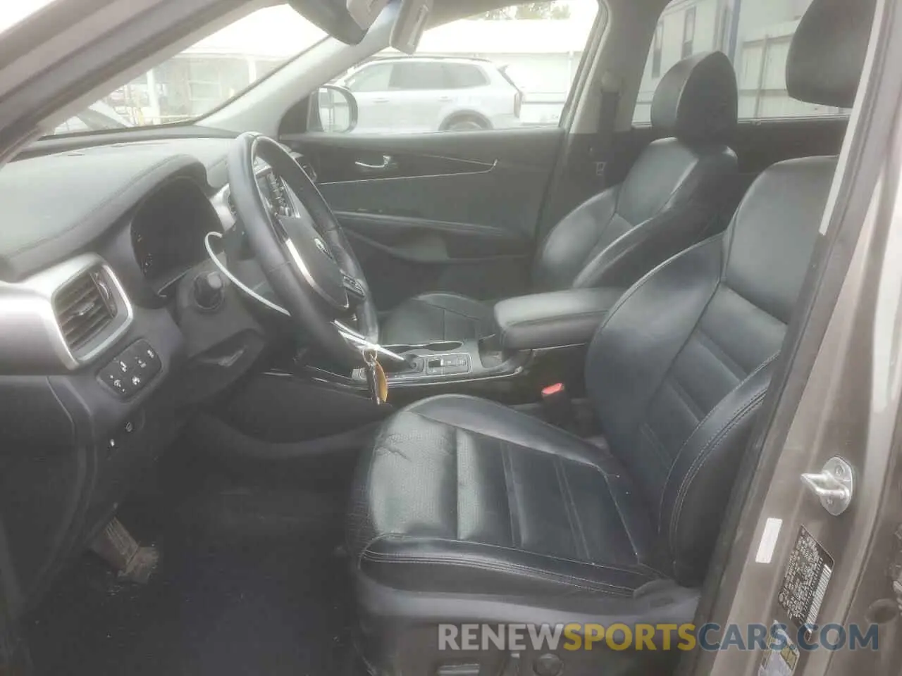 7 Photograph of a damaged car 5XYPH4A55KG499948 KIA SORENTO 2019