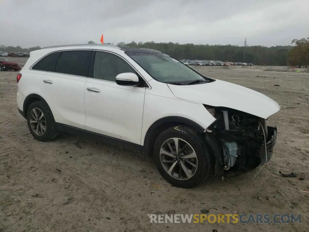 4 Photograph of a damaged car 5XYPH4A56KG477246 KIA SORENTO 2019