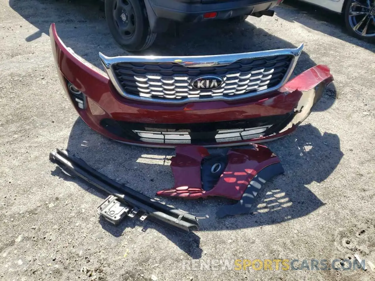 13 Photograph of a damaged car 5XYPH4A58KG463994 KIA SORENTO 2019