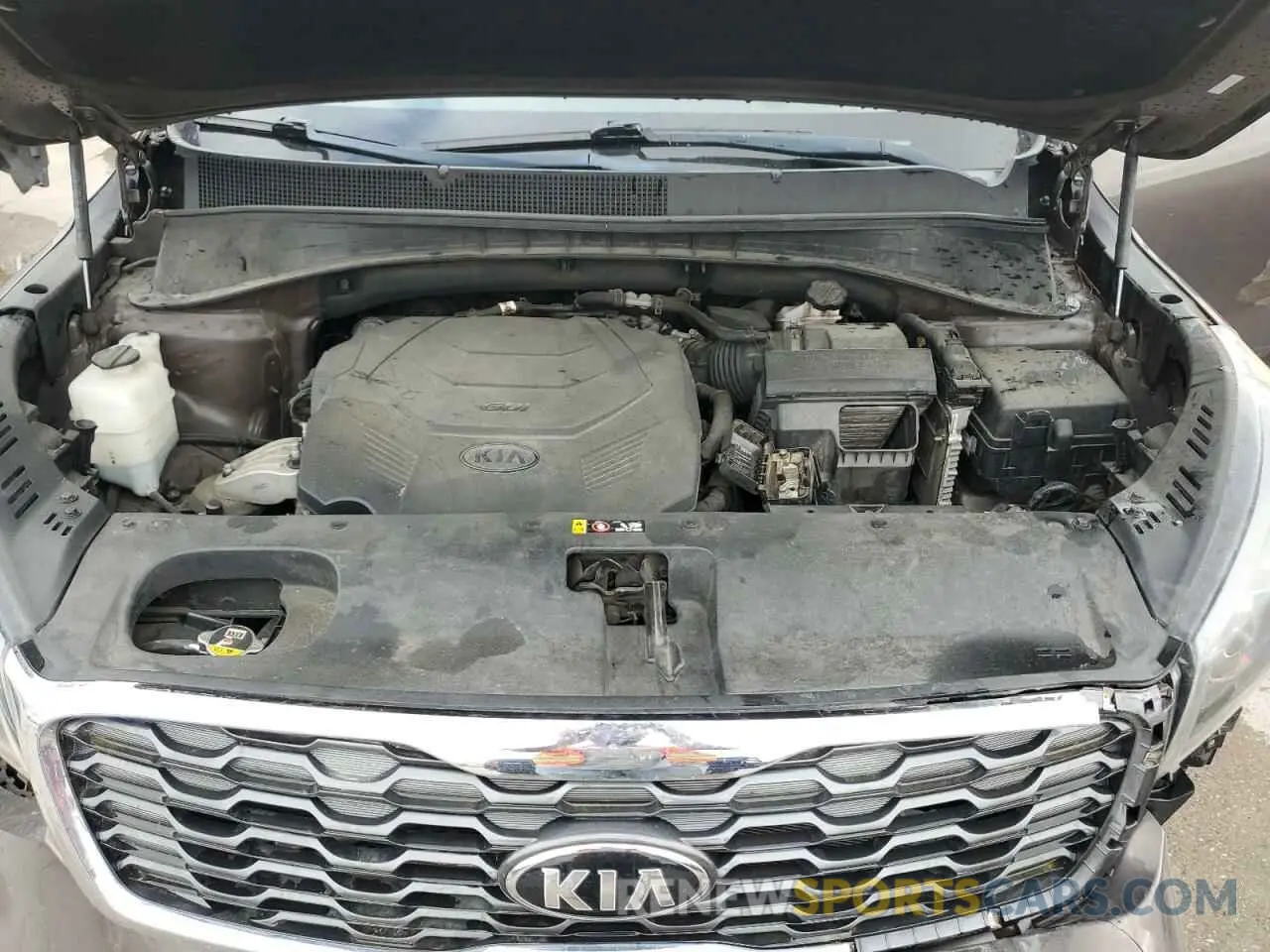 12 Photograph of a damaged car 5XYPH4A58KG529587 KIA SORENTO 2019