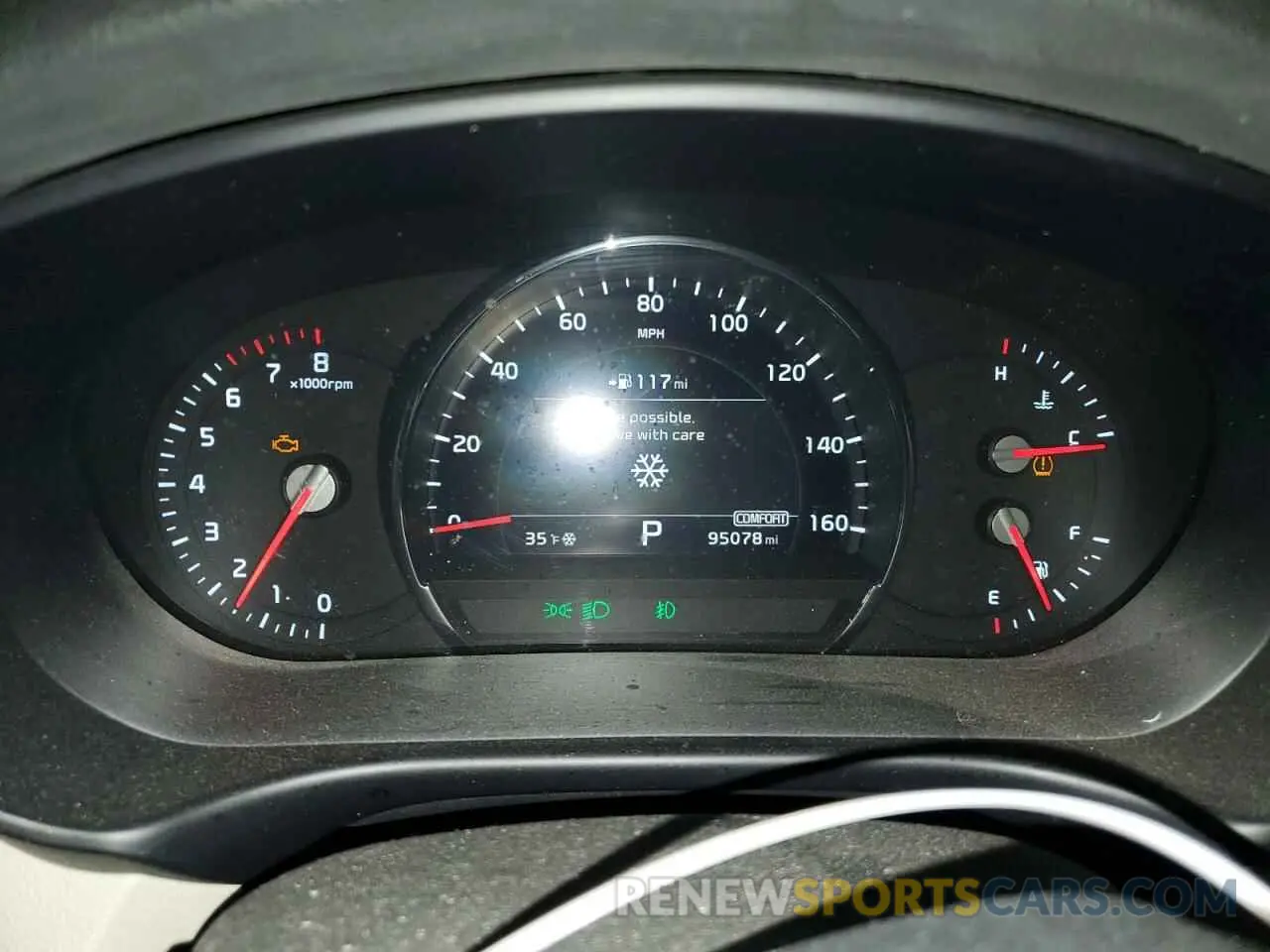 9 Photograph of a damaged car 5XYPH4A59KG445357 KIA SORENTO 2019