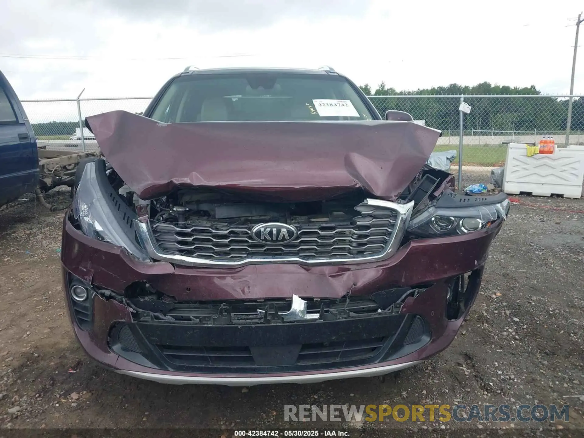 11 Photograph of a damaged car 5XYPH4A59KG470940 KIA SORENTO 2019