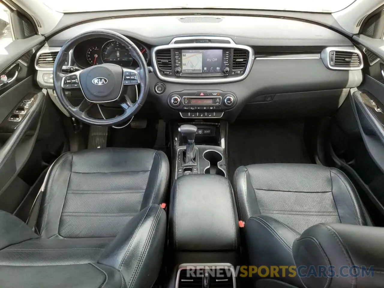 8 Photograph of a damaged car 5XYPH4A5XKG455234 KIA SORENTO 2019