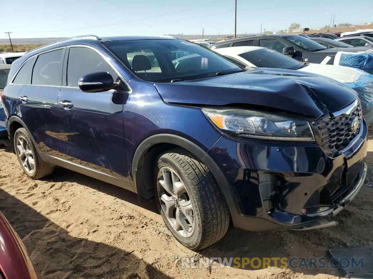 4 Photograph of a damaged car 5XYPH4A5XKG601471 KIA SORENTO 2019
