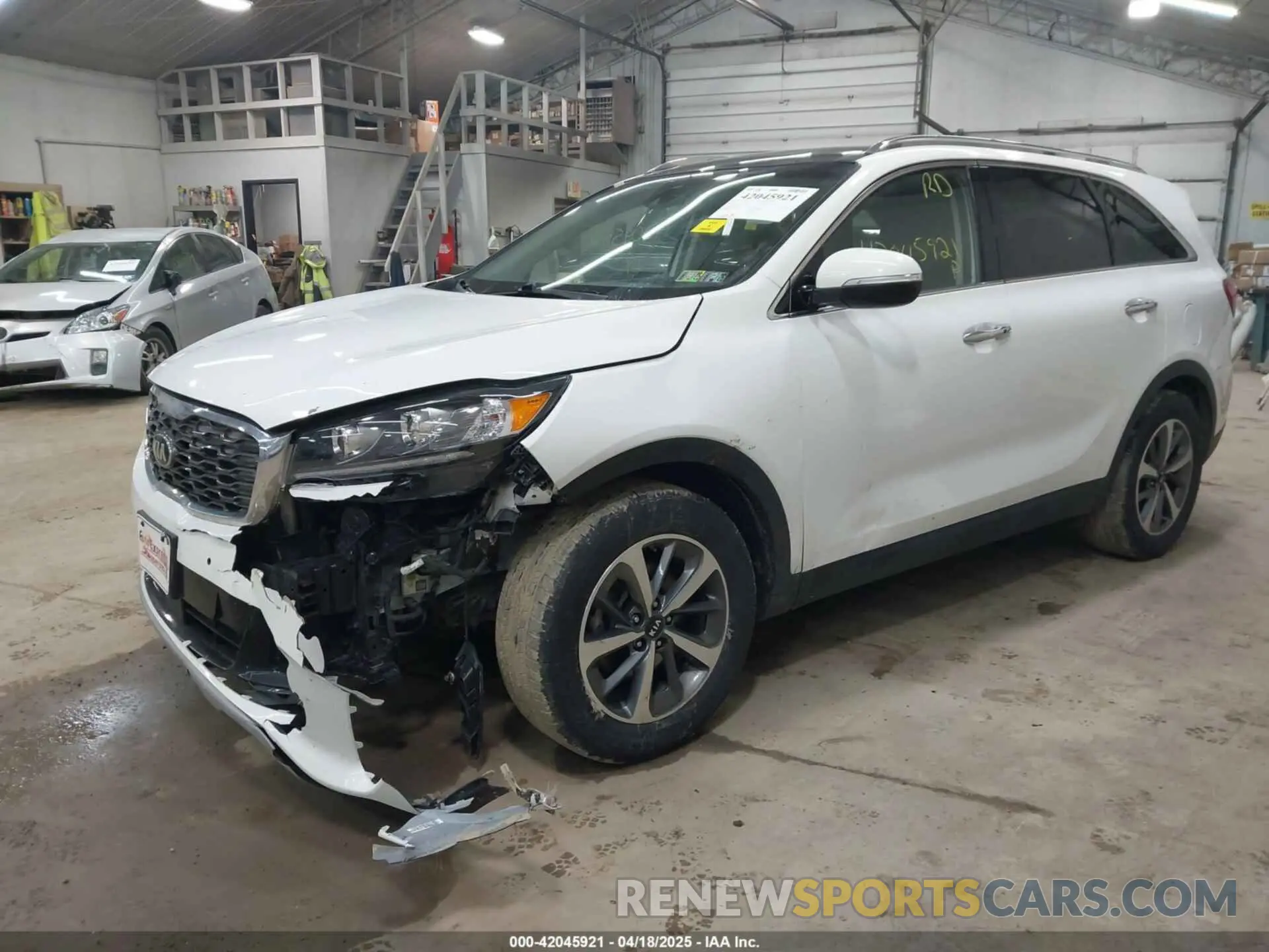 2 Photograph of a damaged car 5XYPHDA51KG521590 KIA SORENTO 2019
