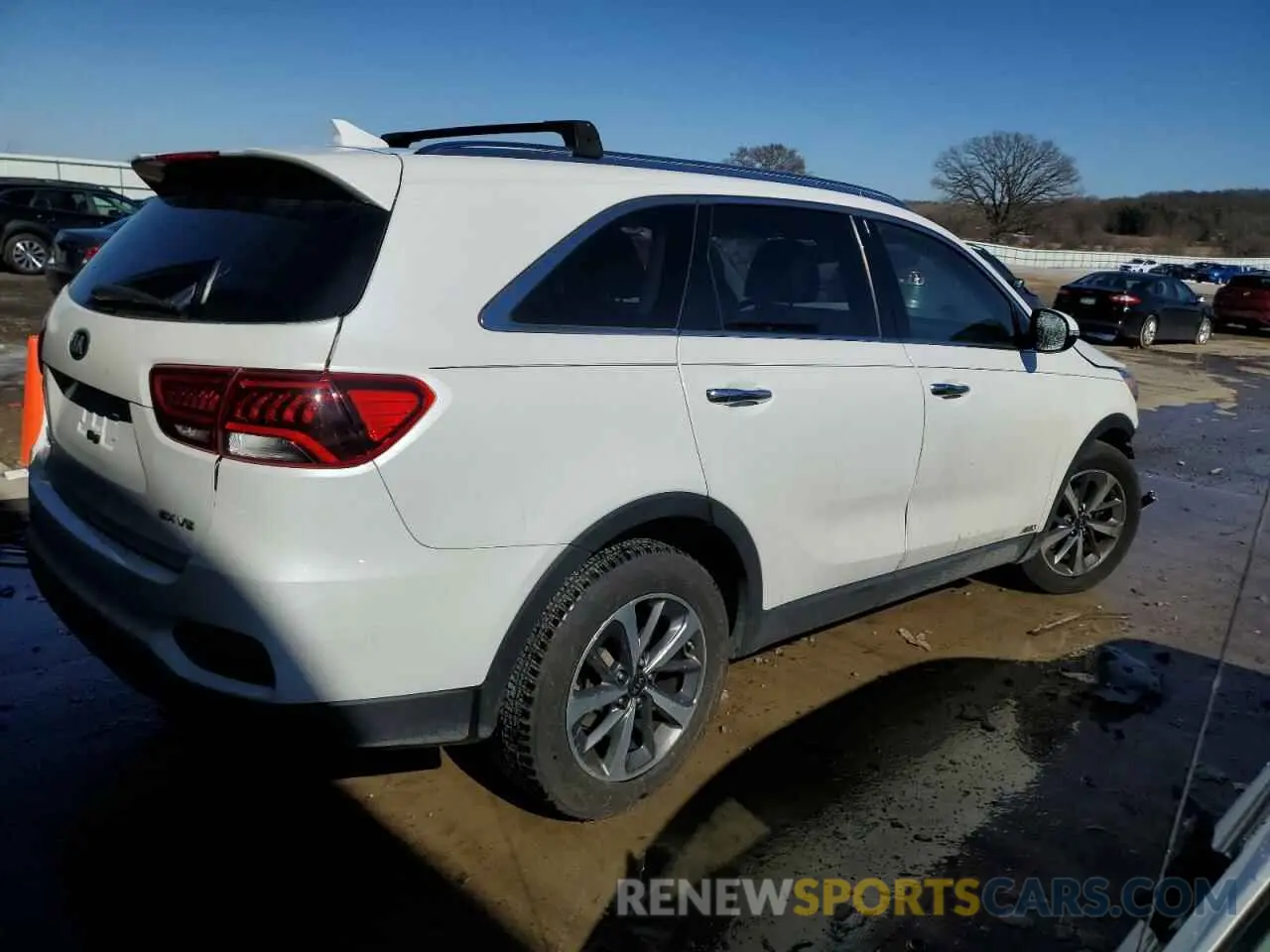 3 Photograph of a damaged car 5XYPHDA52KG473095 KIA SORENTO 2019