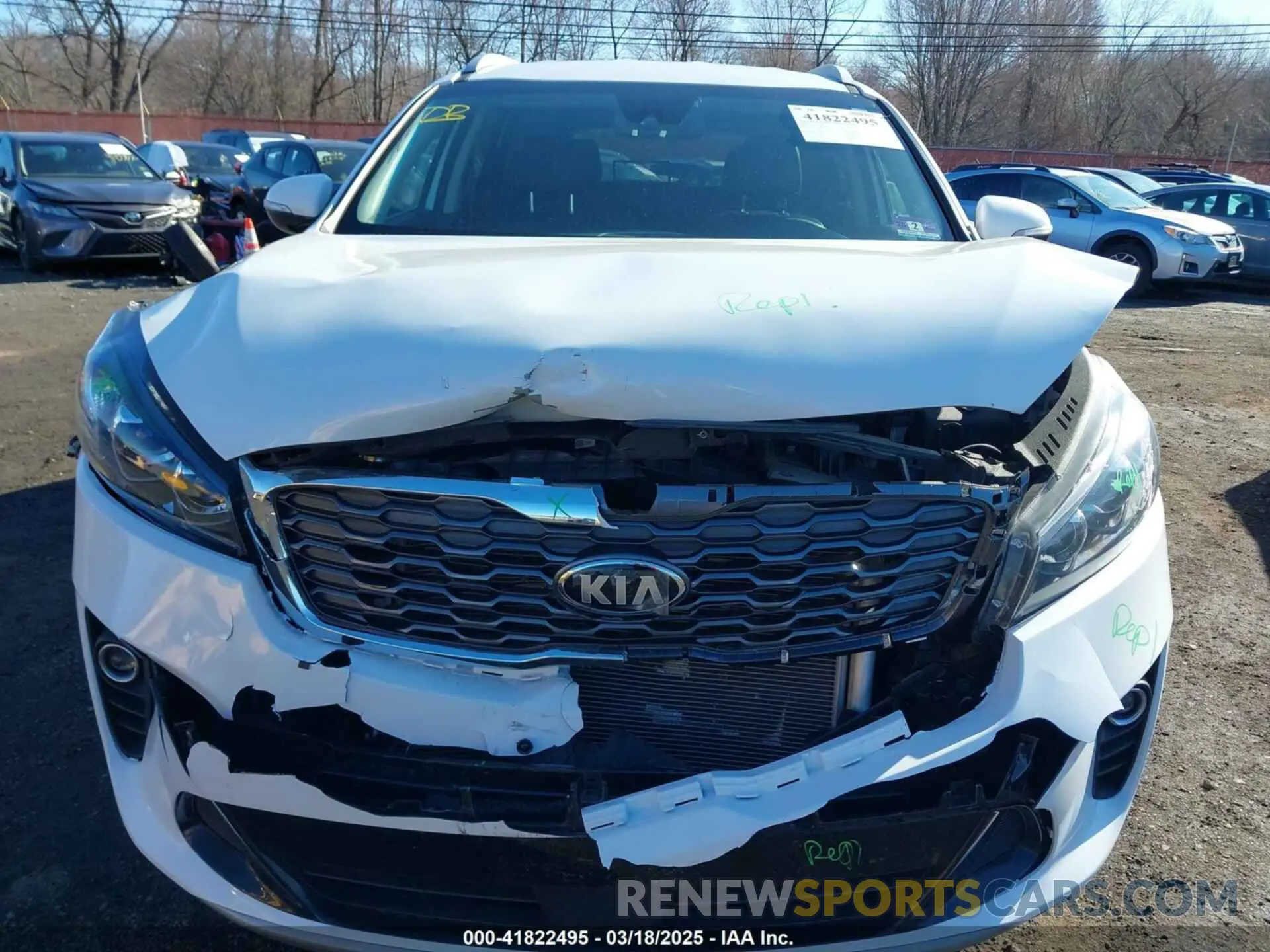 12 Photograph of a damaged car 5XYPHDA52KG478927 KIA SORENTO 2019