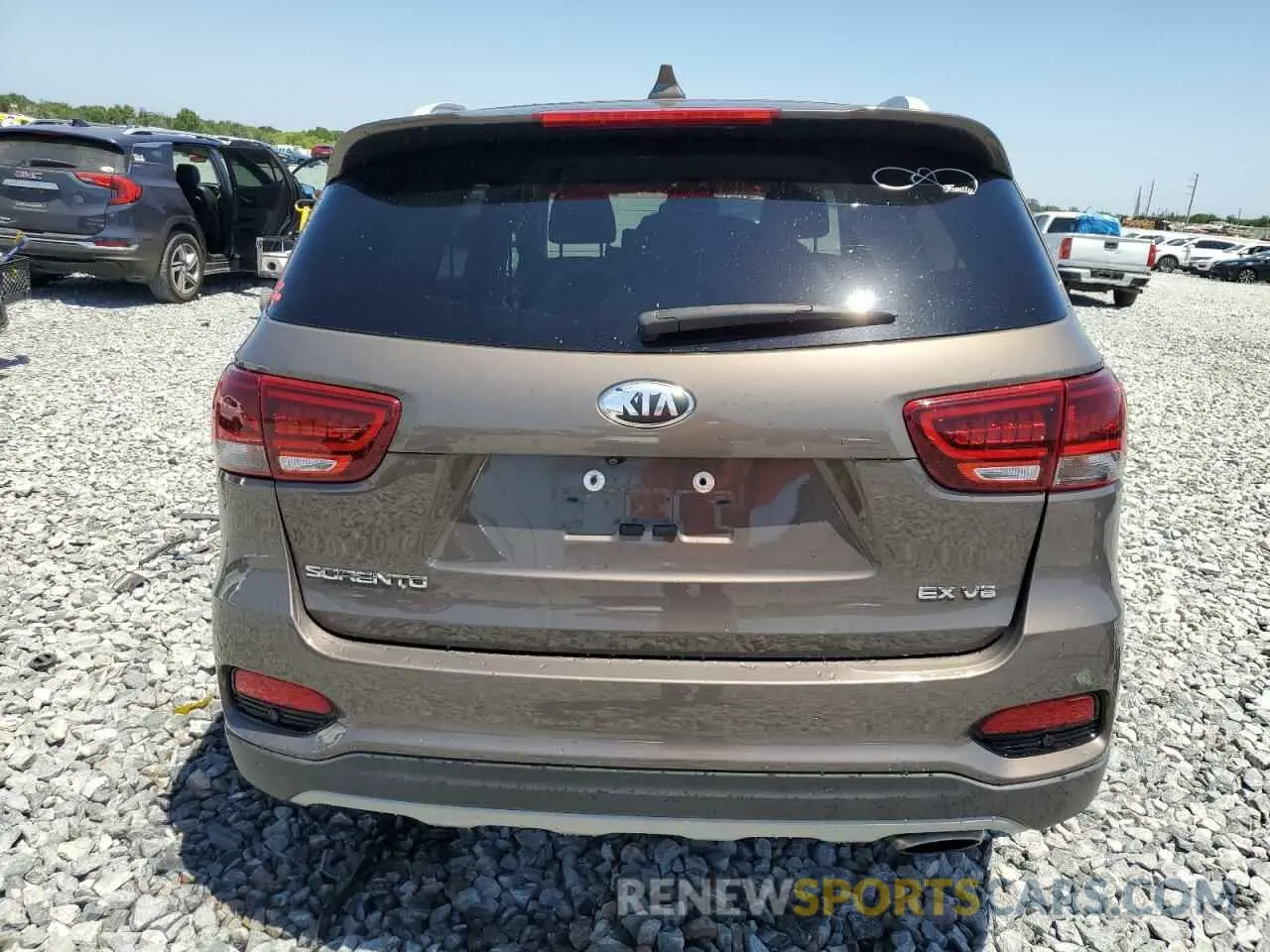6 Photograph of a damaged car 5XYPHDA53KG499026 KIA SORENTO 2019