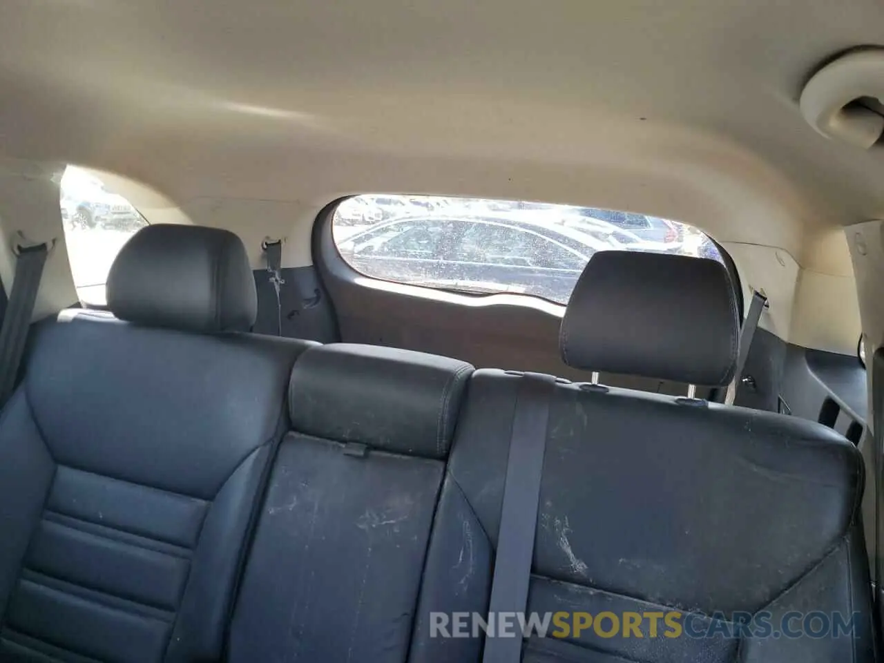 10 Photograph of a damaged car 5XYPHDA53KG510882 KIA SORENTO 2019