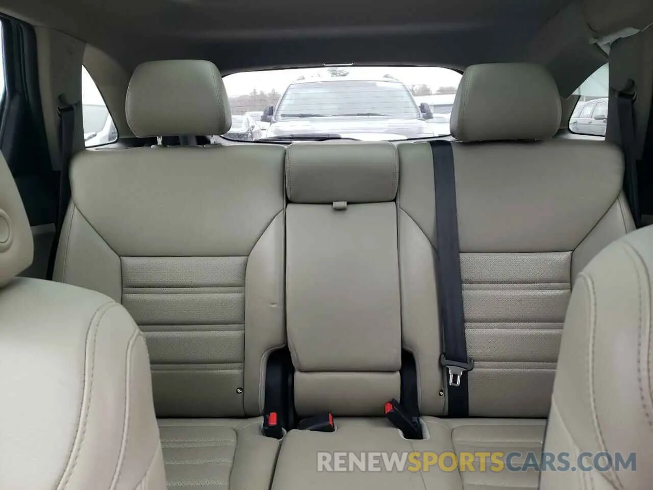10 Photograph of a damaged car 5XYPHDA54KG463085 KIA SORENTO 2019