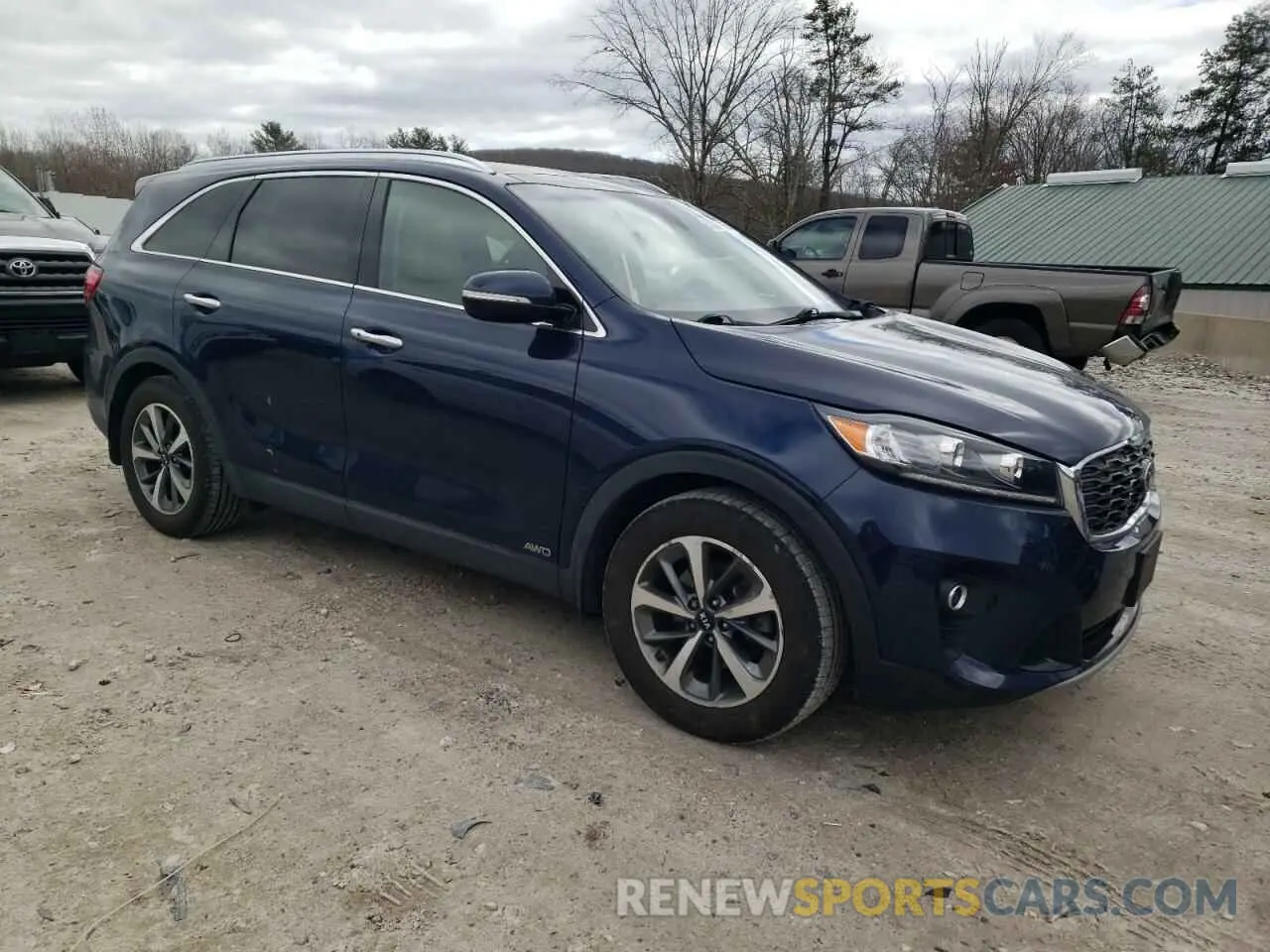 4 Photograph of a damaged car 5XYPHDA54KG463085 KIA SORENTO 2019