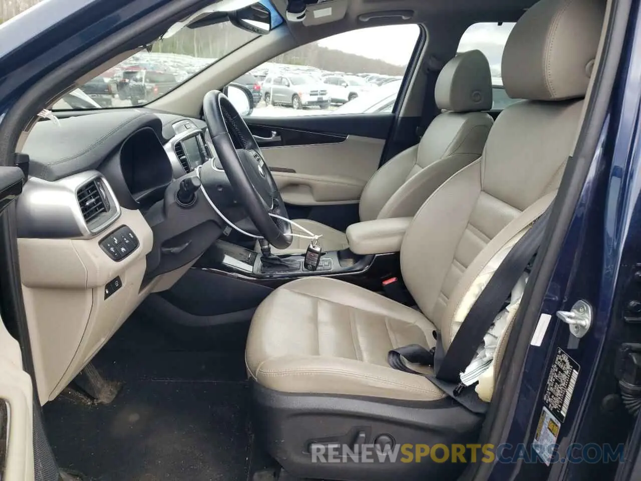 7 Photograph of a damaged car 5XYPHDA54KG463085 KIA SORENTO 2019