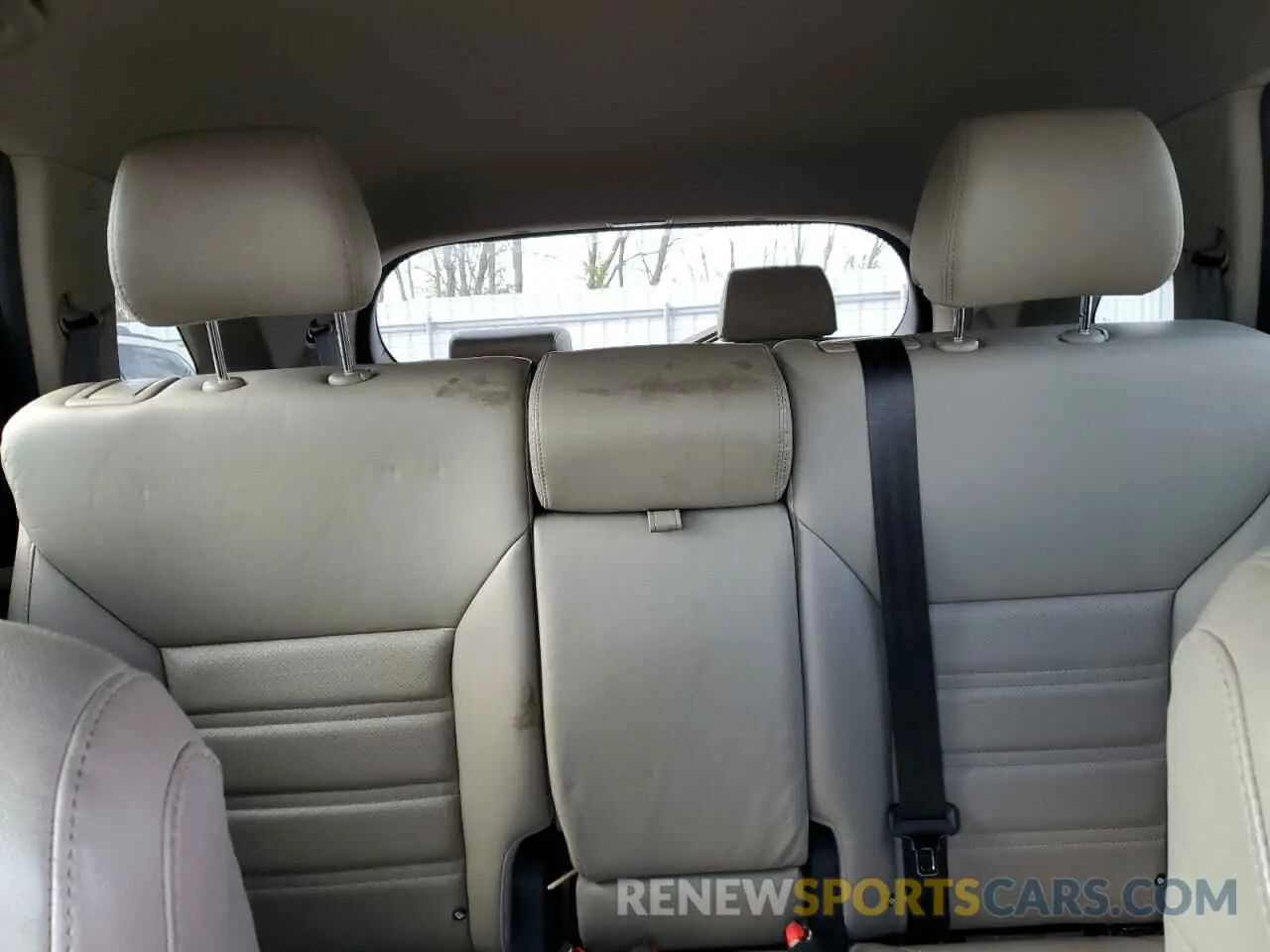 10 Photograph of a damaged car 5XYPHDA54KG533829 KIA SORENTO 2019