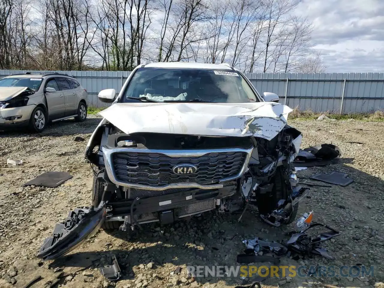 5 Photograph of a damaged car 5XYPHDA54KG533829 KIA SORENTO 2019