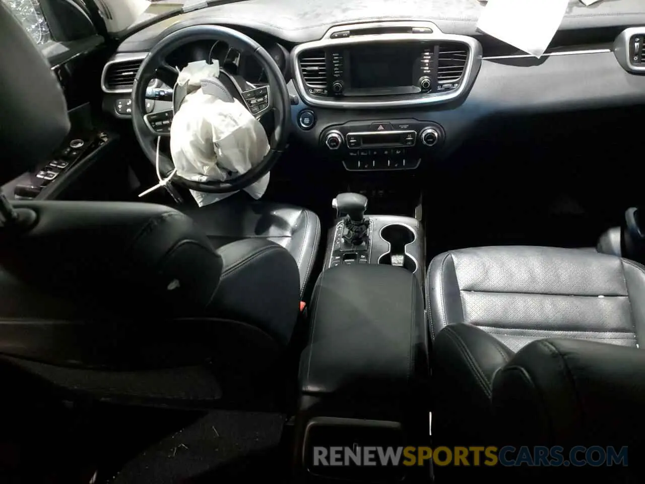 8 Photograph of a damaged car 5XYPHDA54KG566037 KIA SORENTO 2019