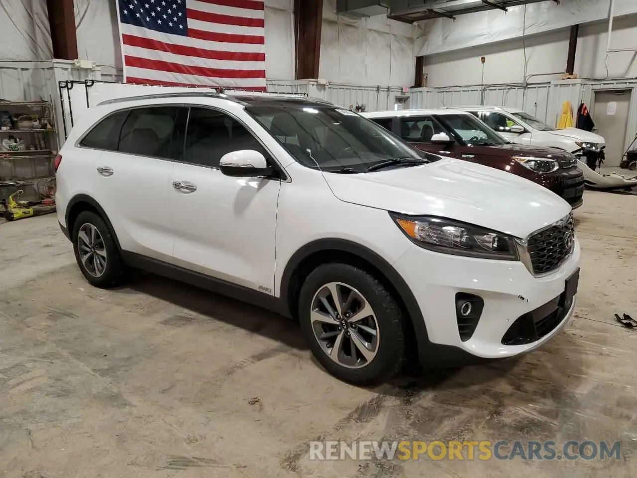 4 Photograph of a damaged car 5XYPHDA55KG473088 KIA SORENTO 2019