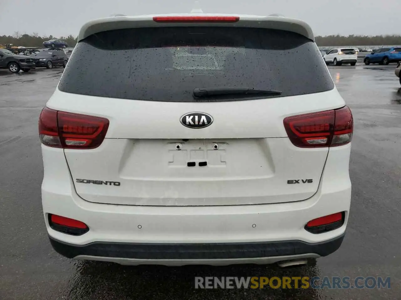 6 Photograph of a damaged car 5XYPHDA55KG528347 KIA SORENTO 2019