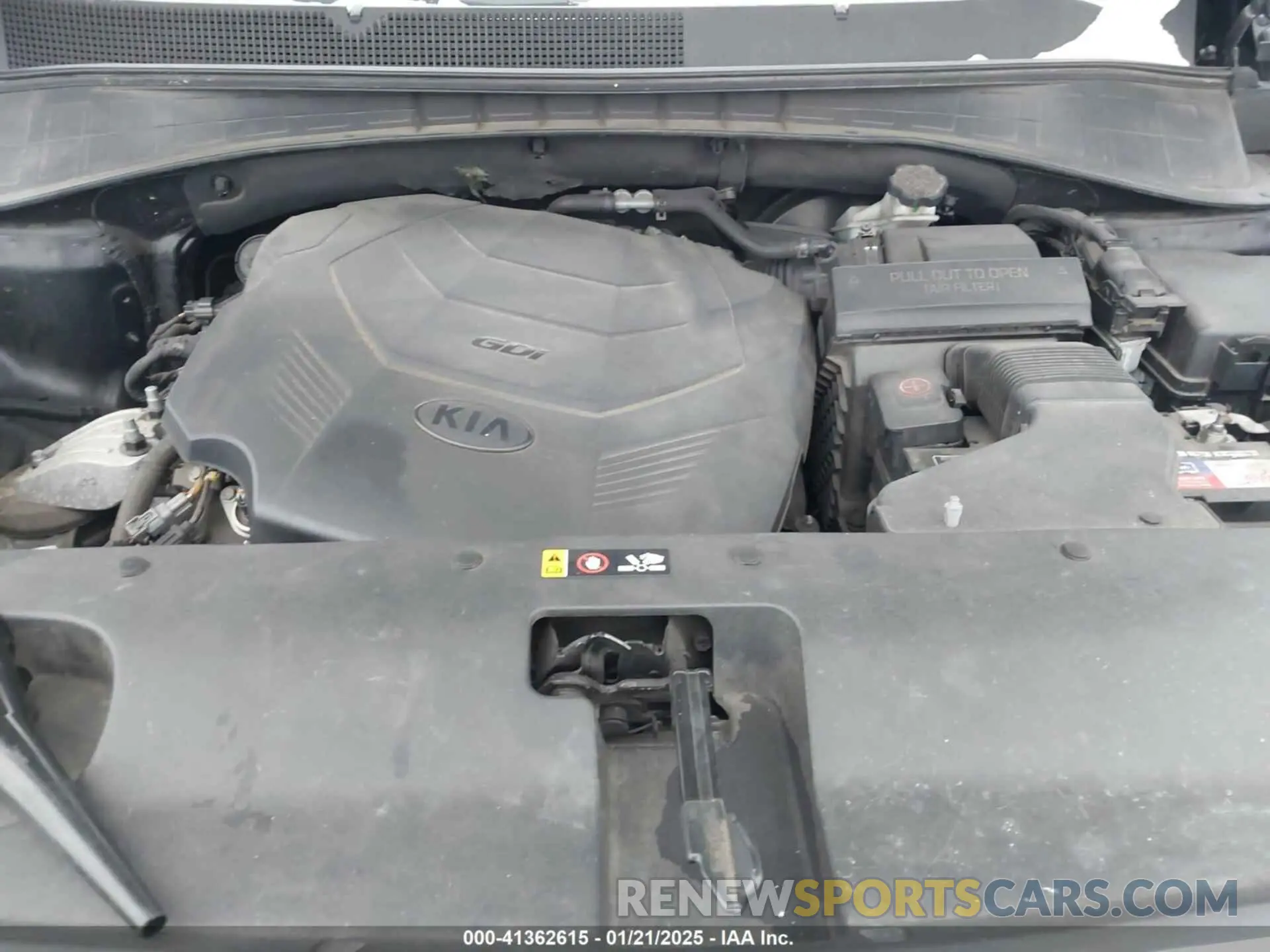 10 Photograph of a damaged car 5XYPHDA57KG452677 KIA SORENTO 2019