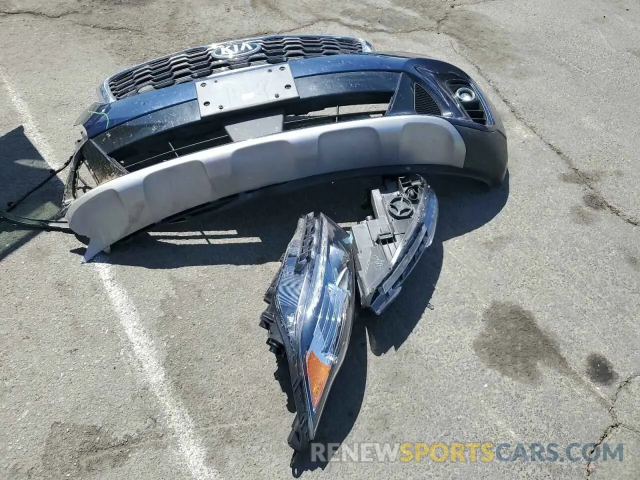 13 Photograph of a damaged car 5XYPHDA58KG462280 KIA SORENTO 2019
