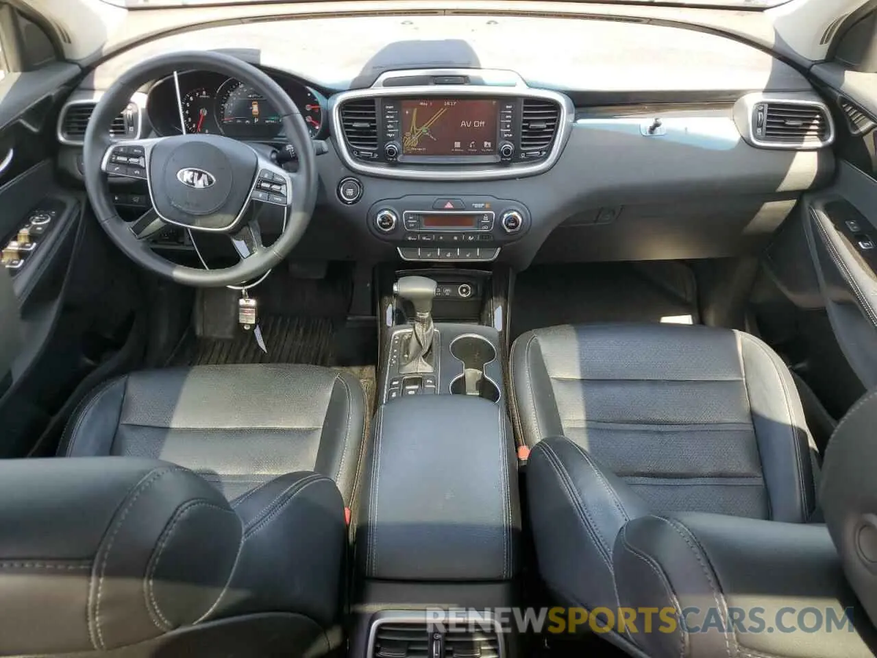 8 Photograph of a damaged car 5XYPHDA58KG462280 KIA SORENTO 2019