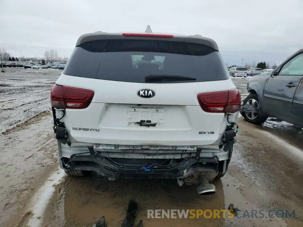 6 Photograph of a damaged car 5XYPHDA58KG588090 KIA SORENTO 2019