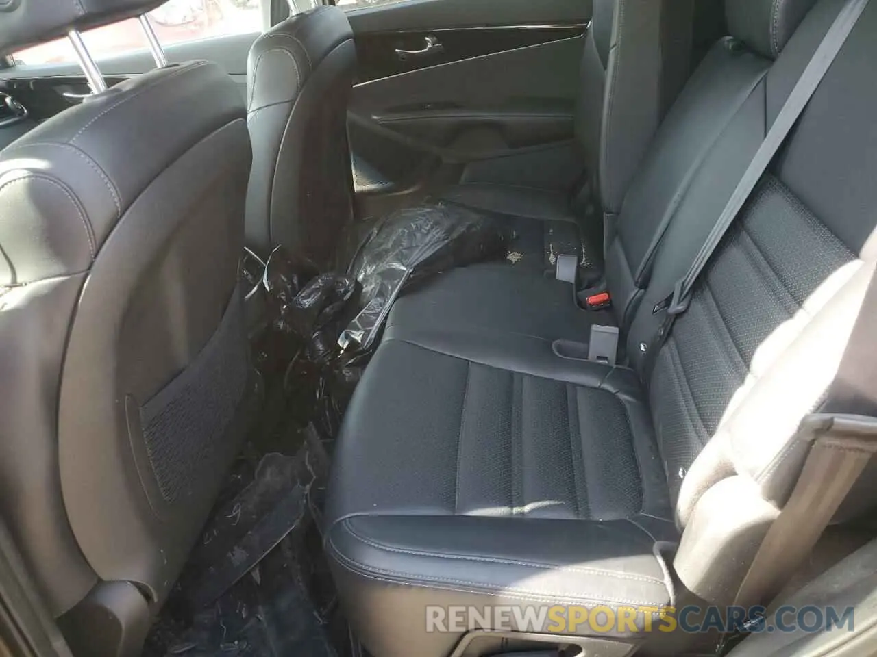 11 Photograph of a damaged car 5XYPHDA59KG448467 KIA SORENTO 2019