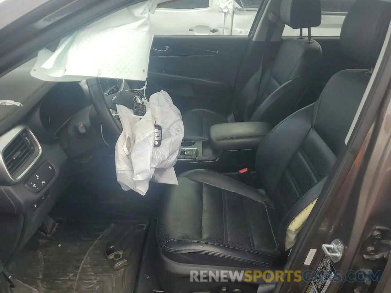 7 Photograph of a damaged car 5XYPHDA59KG448467 KIA SORENTO 2019