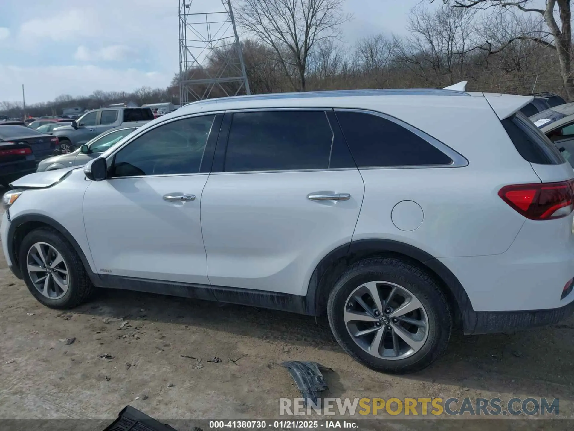 14 Photograph of a damaged car 5XYPHDA59KG464880 KIA SORENTO 2019