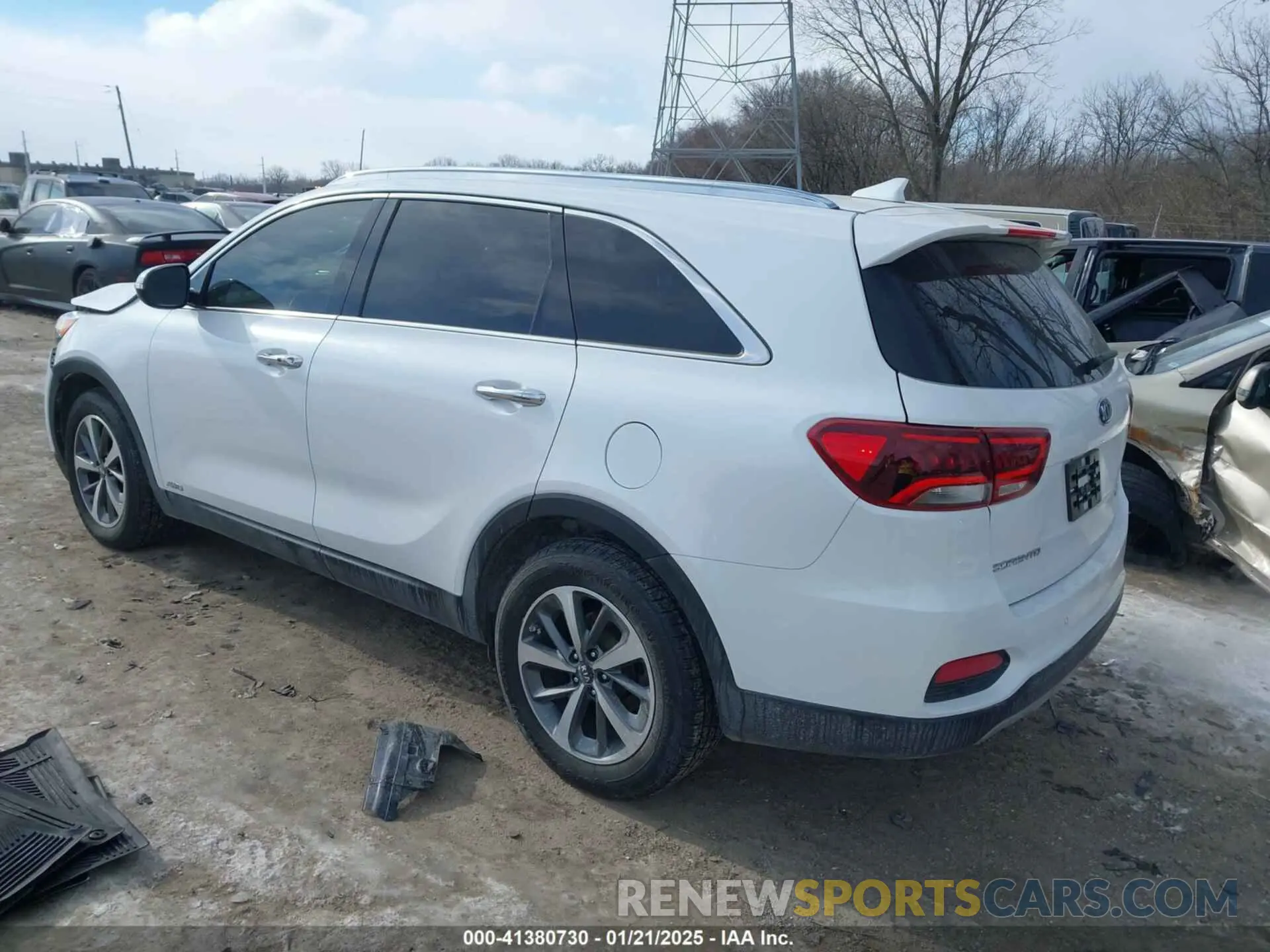 3 Photograph of a damaged car 5XYPHDA59KG464880 KIA SORENTO 2019