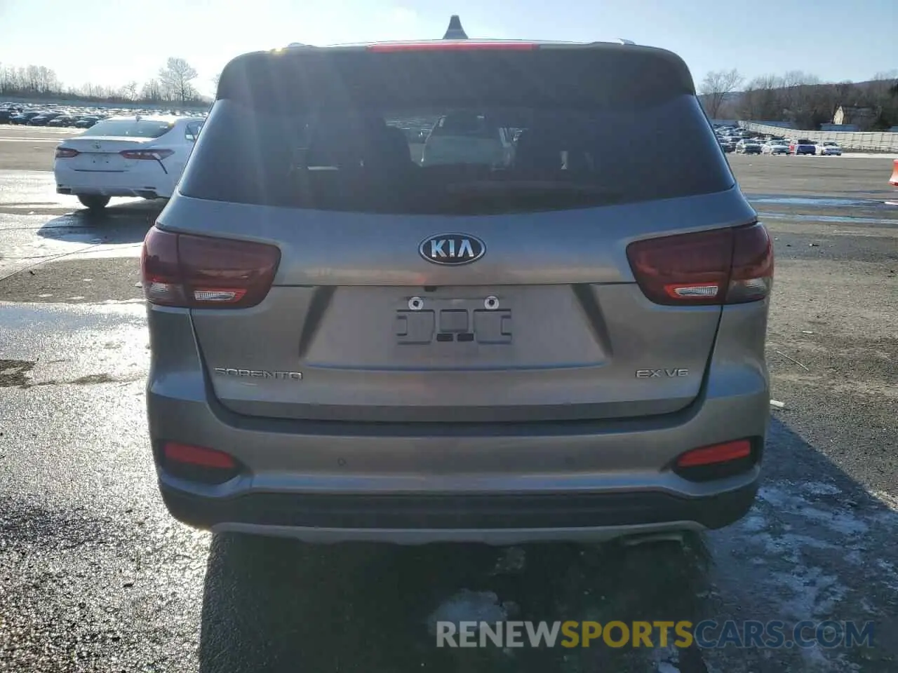 6 Photograph of a damaged car 5XYPHDA59KG474504 KIA SORENTO 2019