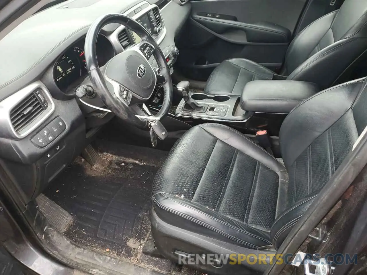 7 Photograph of a damaged car 5XYPHDA59KG515200 KIA SORENTO 2019