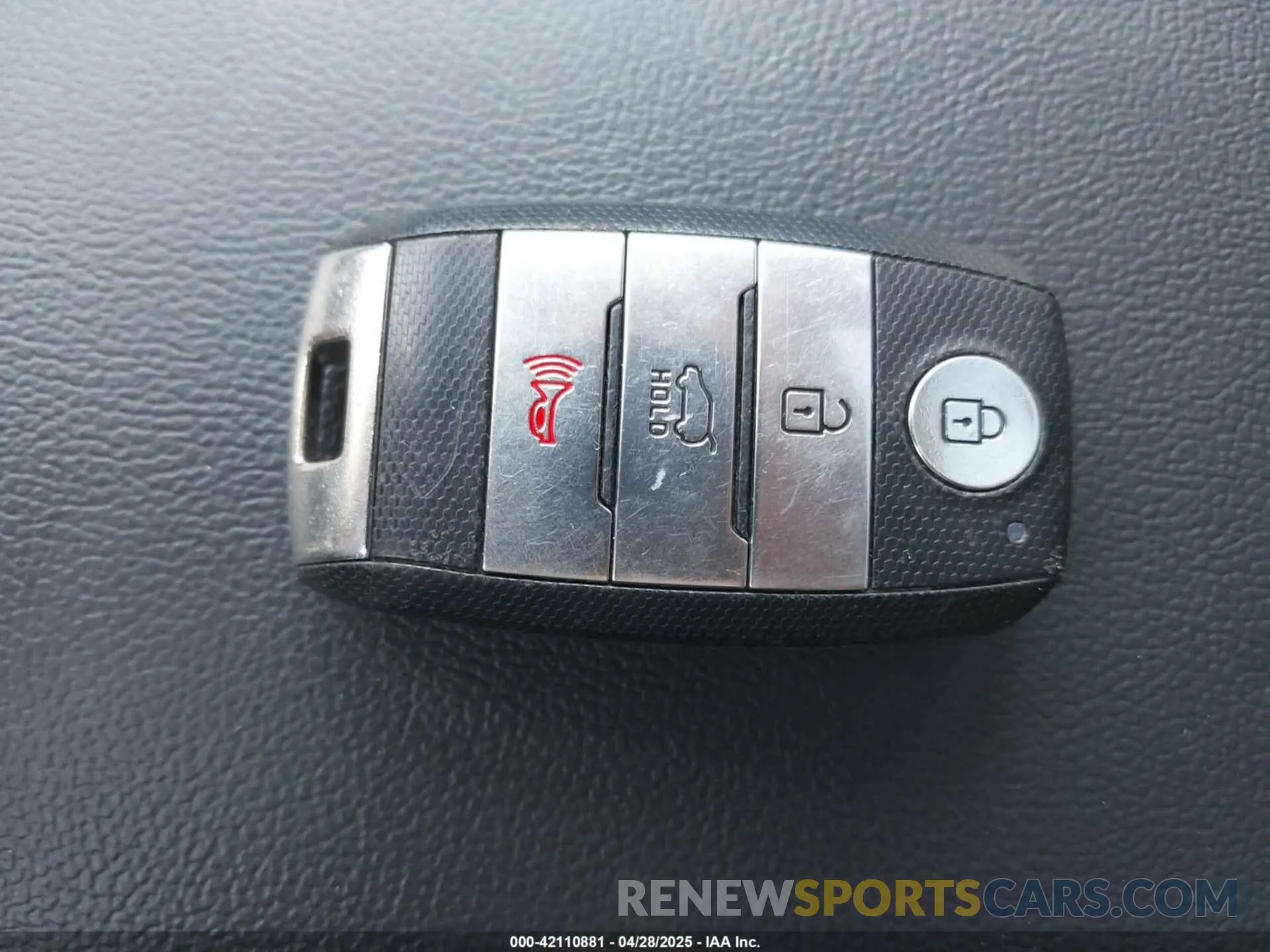11 Photograph of a damaged car 5XYPHDA59KG606743 KIA SORENTO 2019