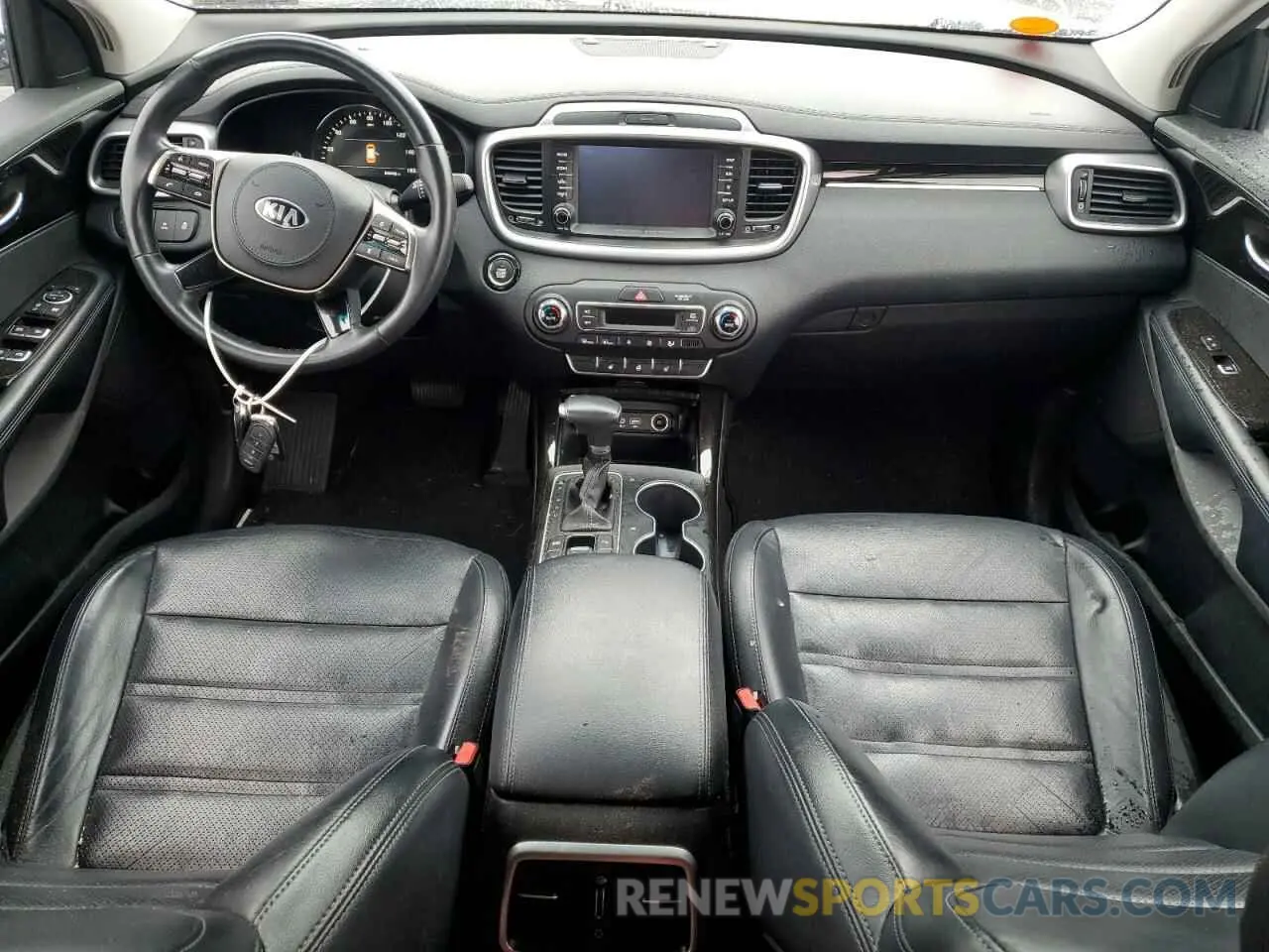 8 Photograph of a damaged car 5XYPHDA5XKG447571 KIA SORENTO 2019