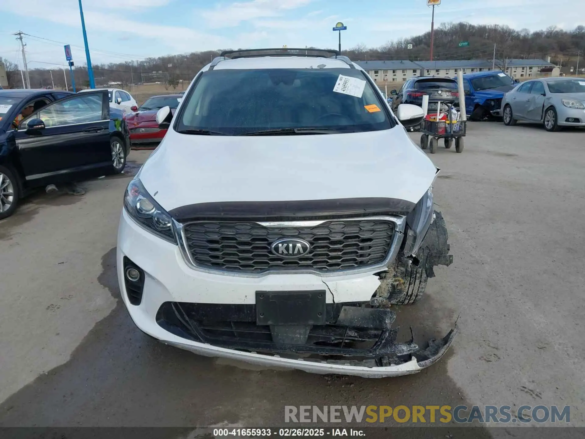 11 Photograph of a damaged car 5XYPHDA5XKG507641 KIA SORENTO 2019