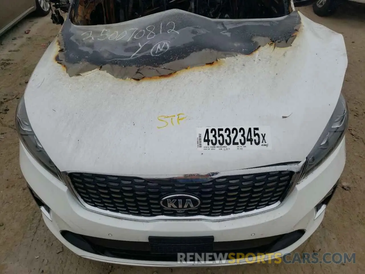 11 Photograph of a damaged car 5XYPK4A50KG473341 KIA SORENTO 2019
